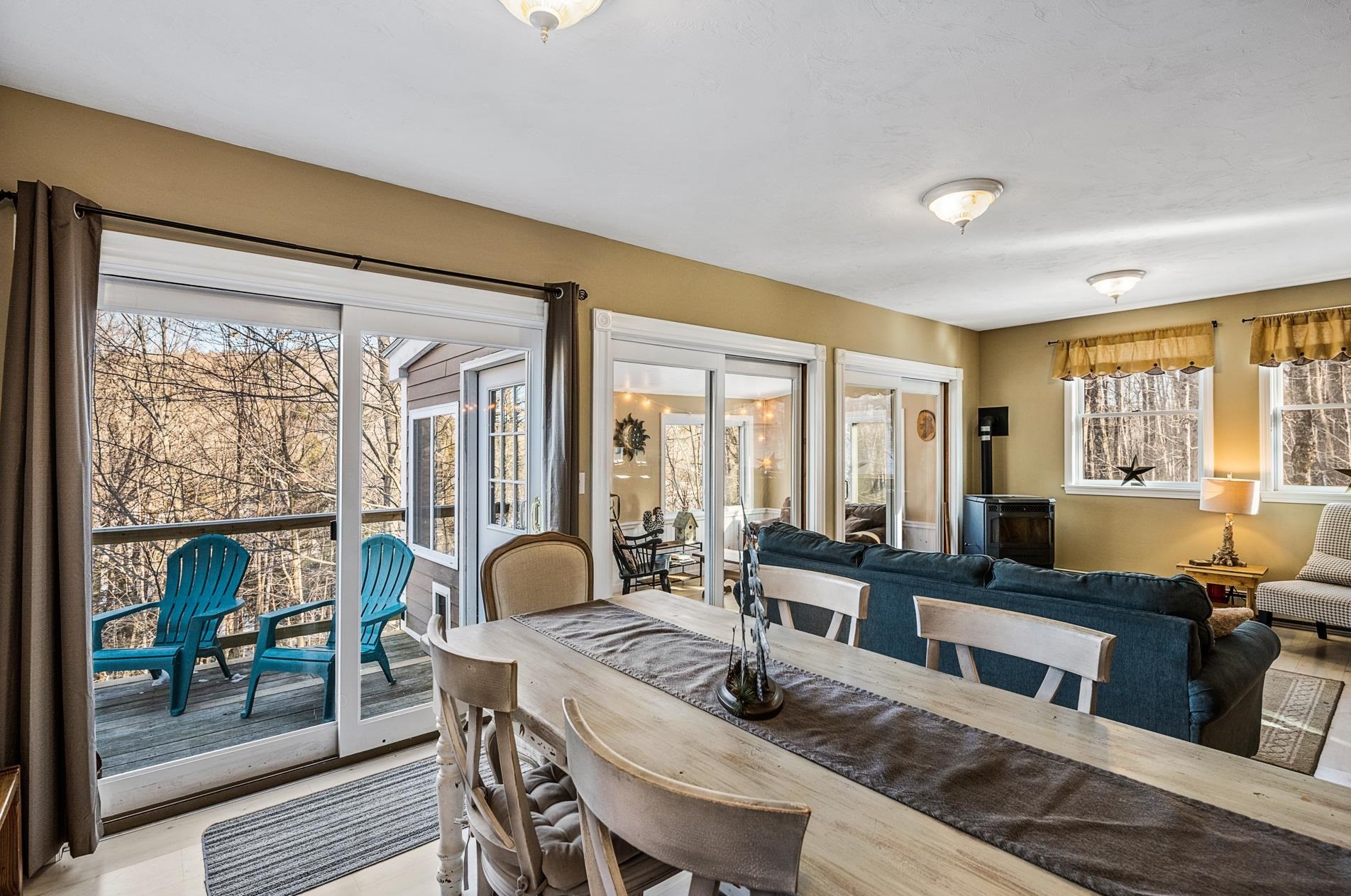 34 Hilltop Dr, Newbury NH 03255-5612 exterior