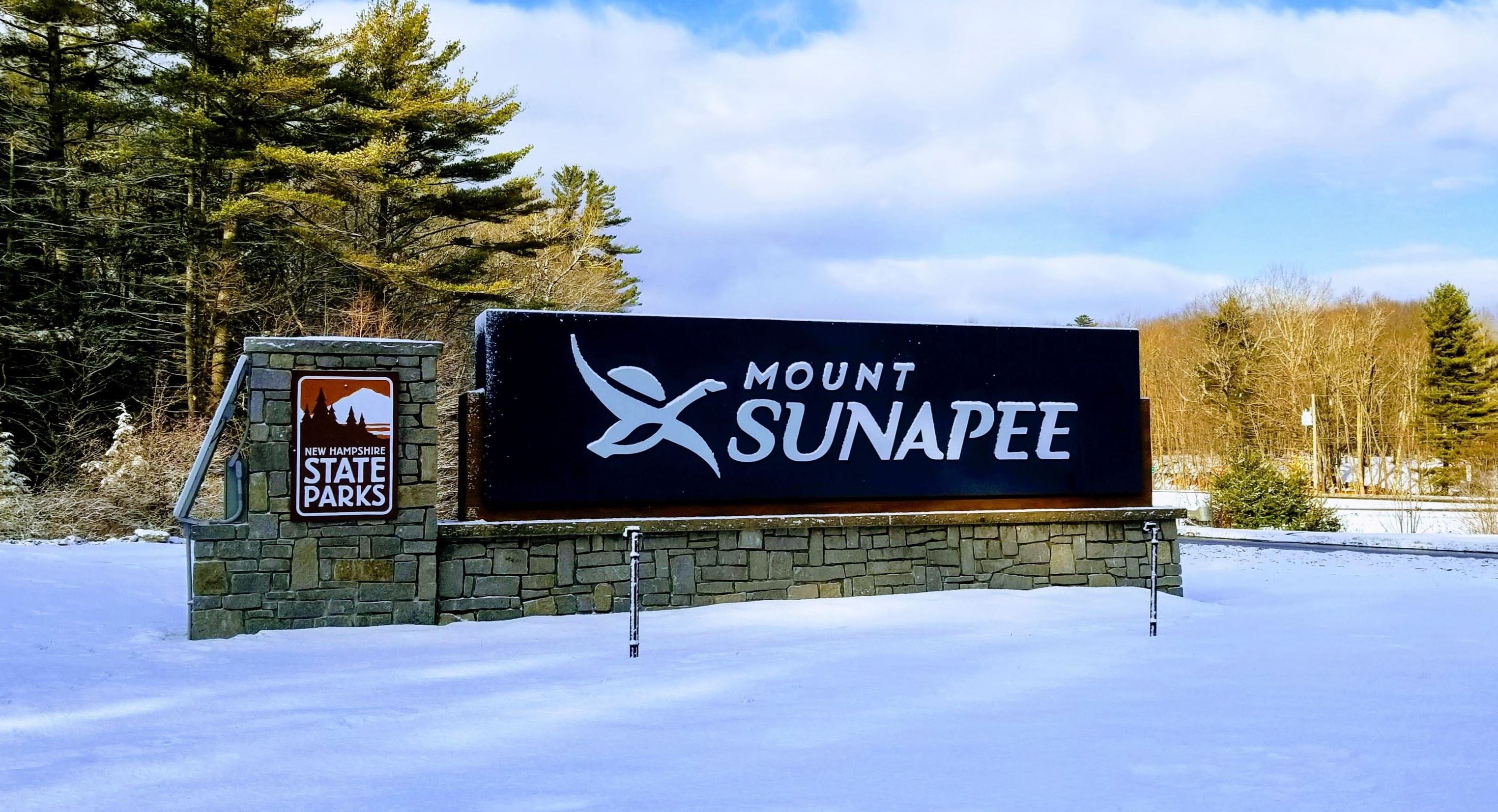 34 Hilltop Dr, Newbury NH 03255-5612 exterior