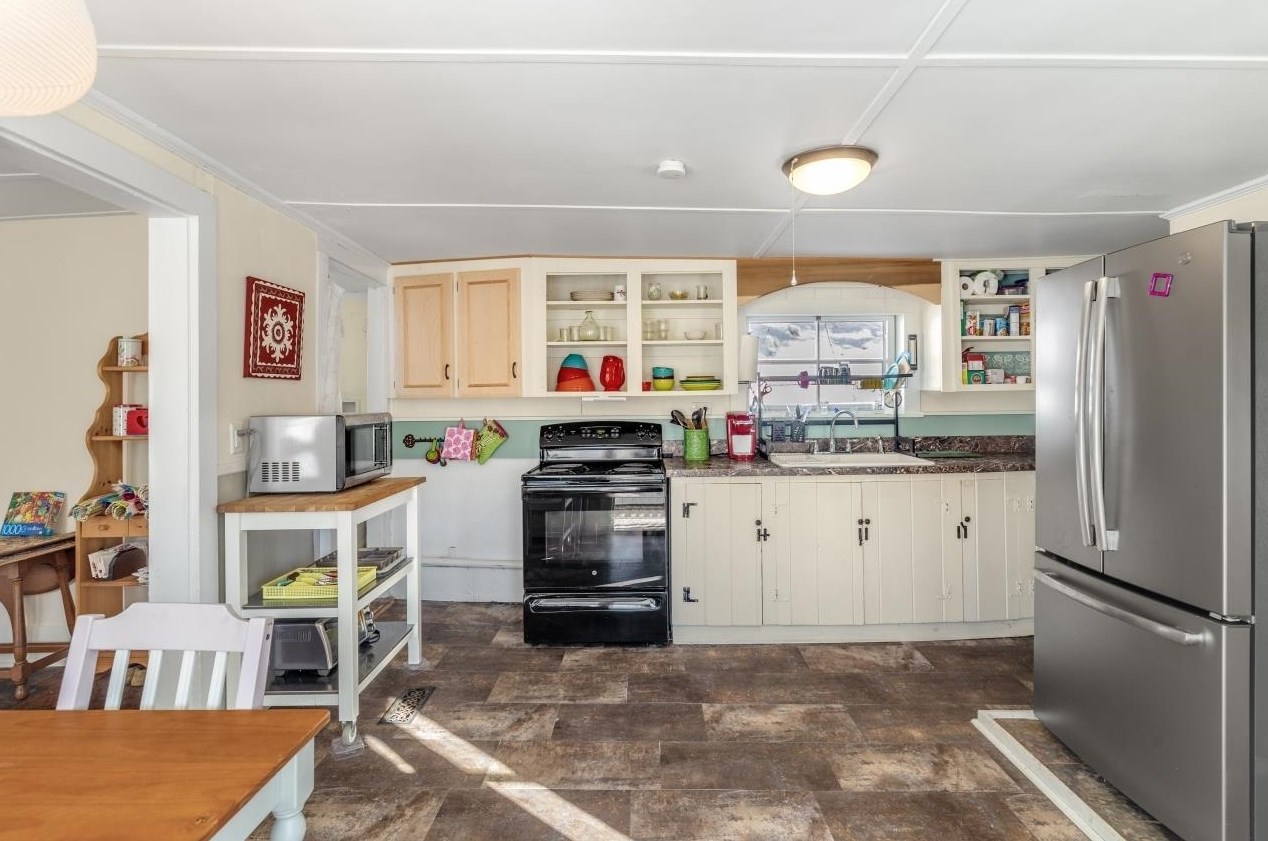 19 Union St, Peterborough, NH 03458-1041