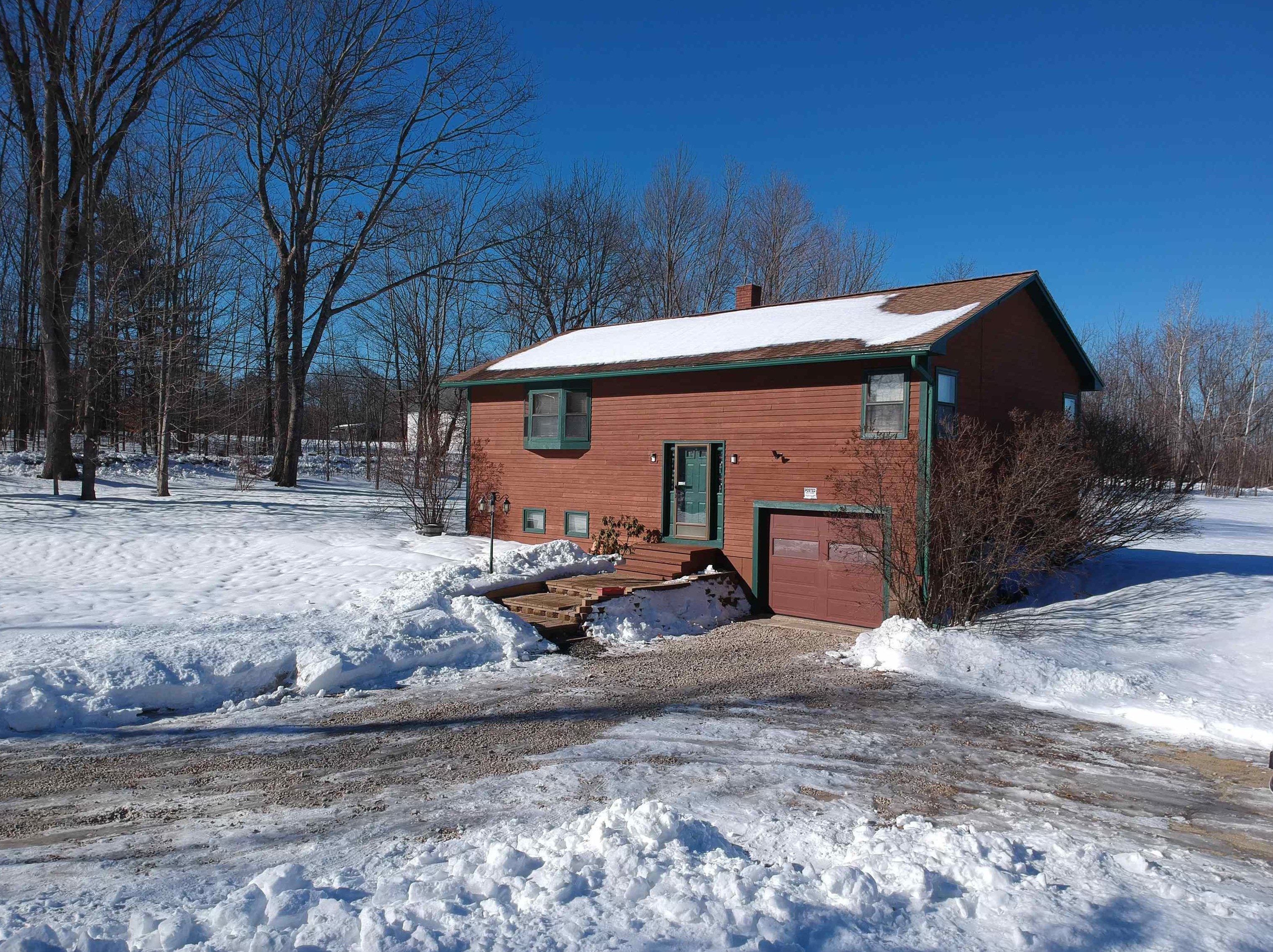 10 Daroska Rd, Pittsfield, NH 03263-3005