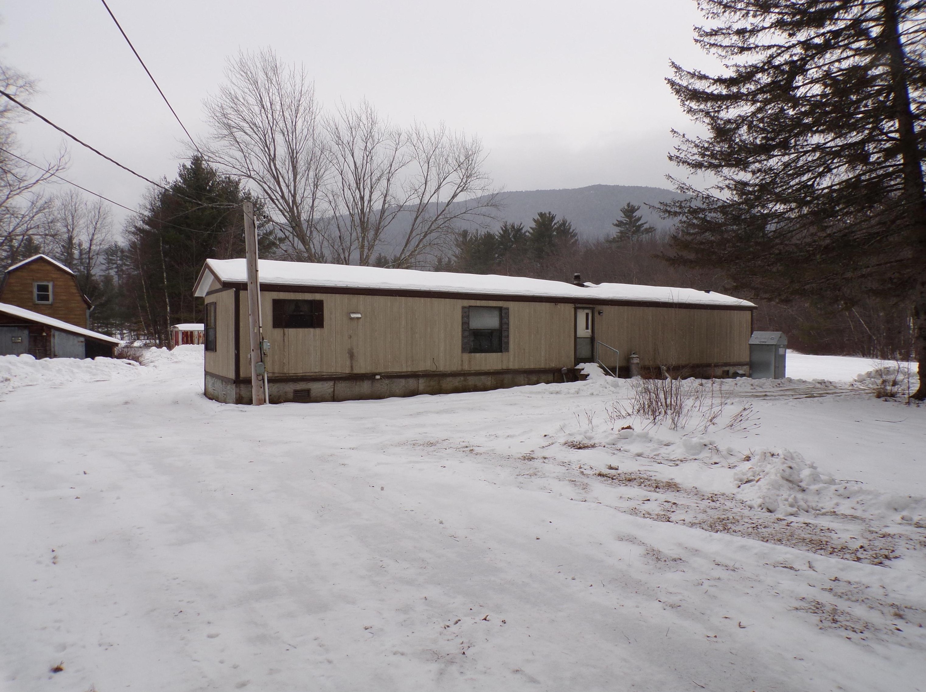 892 Whittier Rd, Tamworth, NH 03886