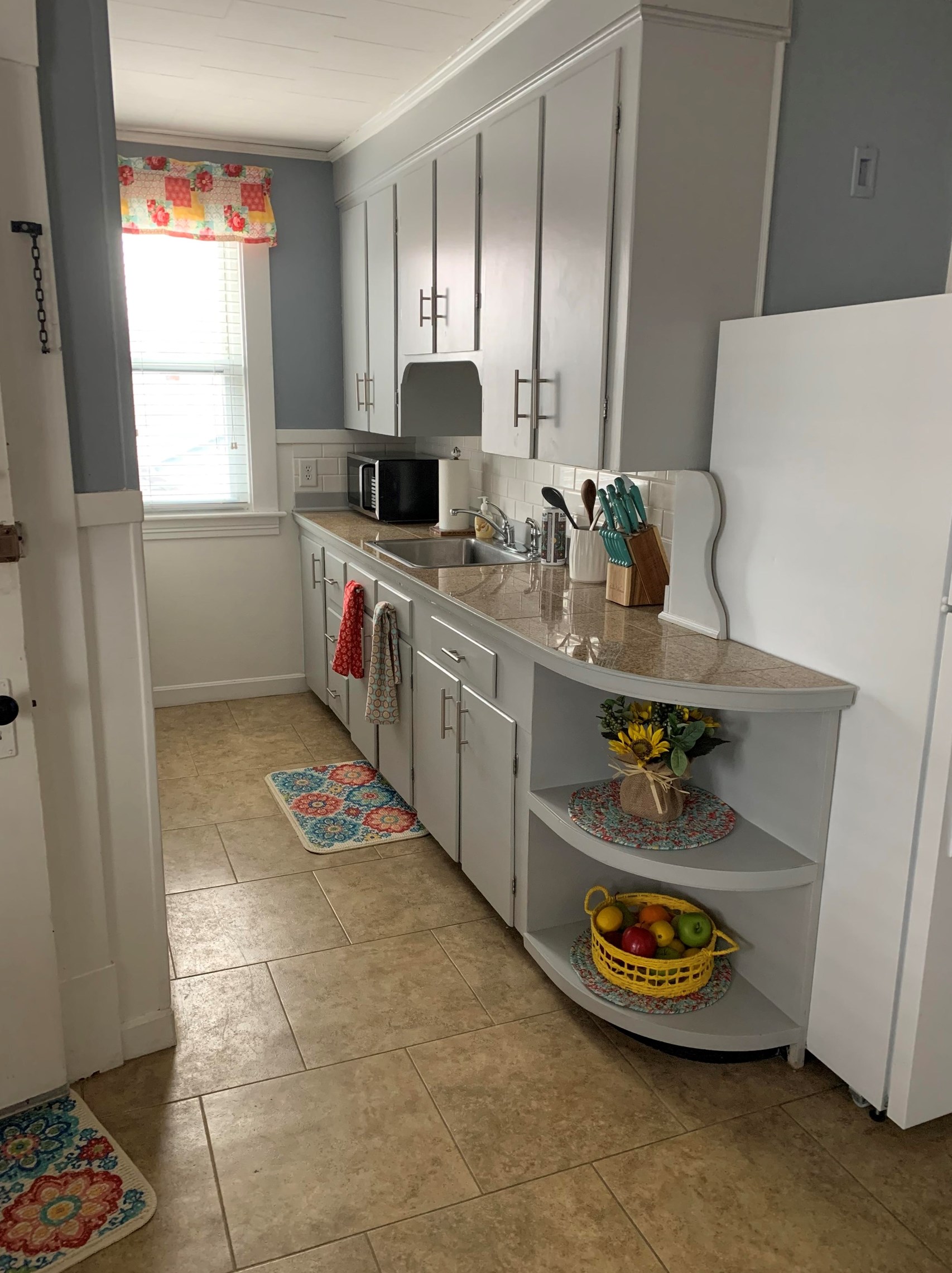 476 Kelley St, Manchester NH 03102-3110 exterior