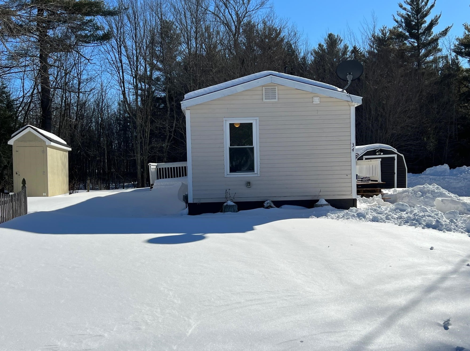 34 Vaillancourt Dr, New Ipswich, NH 03071