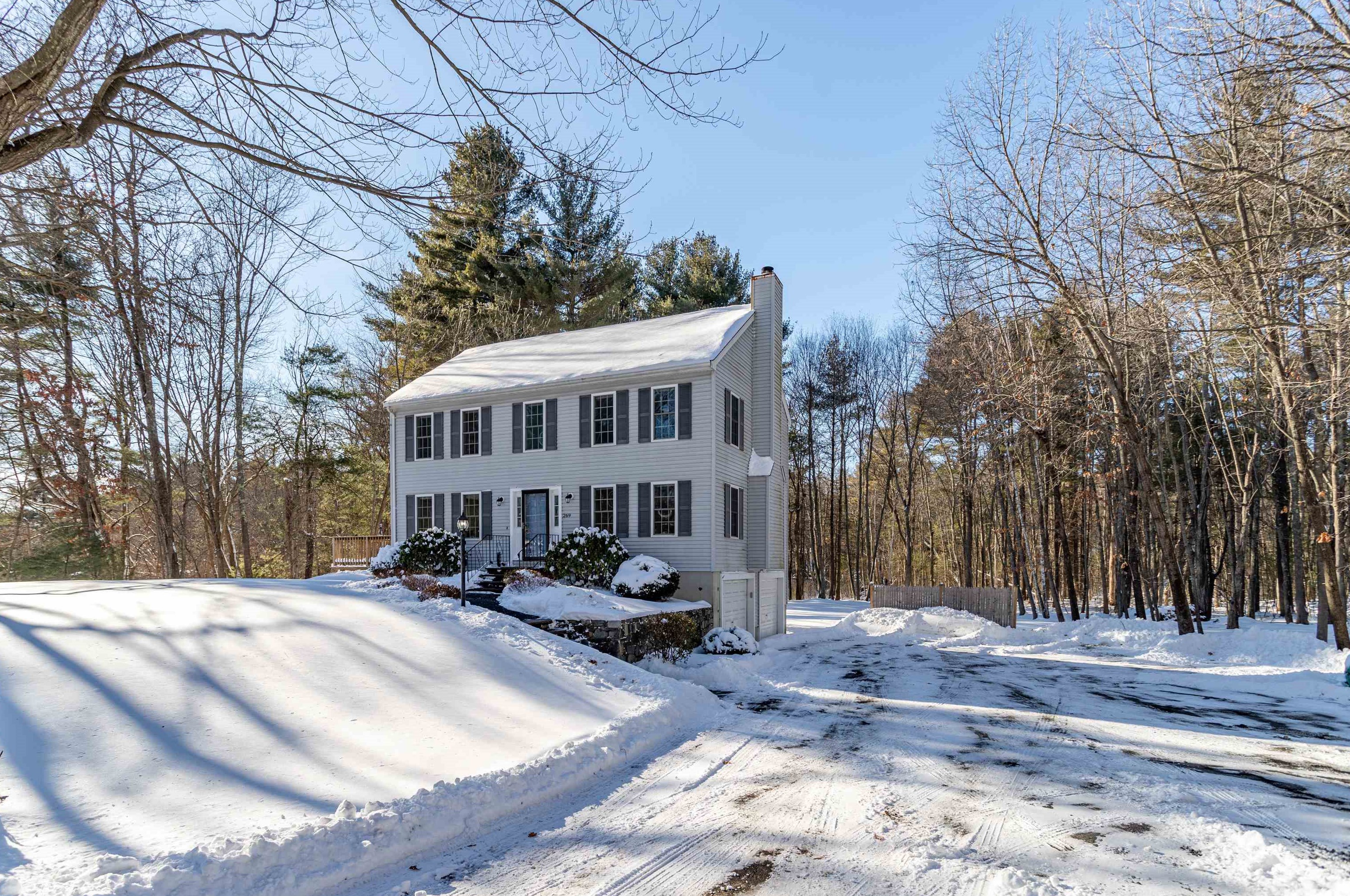 269 Mammoth Rd, Pelham, NH 03076