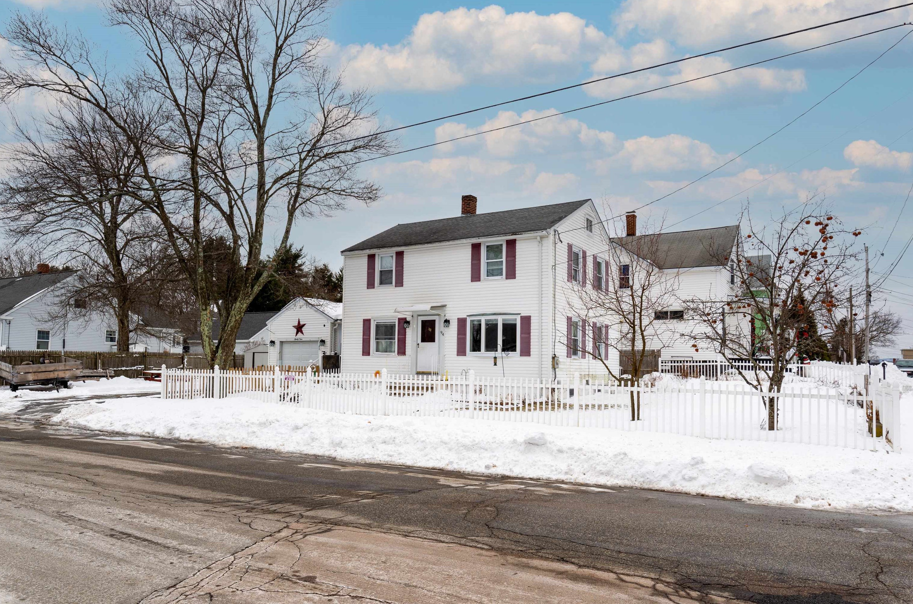 94 Cypress St, Manchester, NH 03103-3764