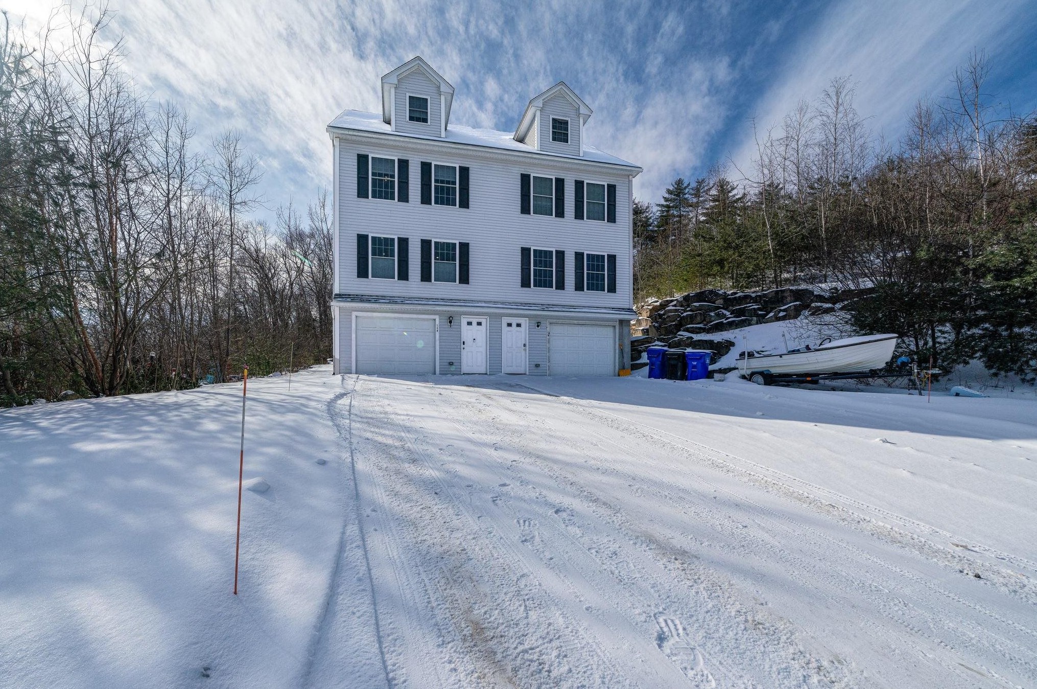 14 Sunshine Dr, Hudson, NH
