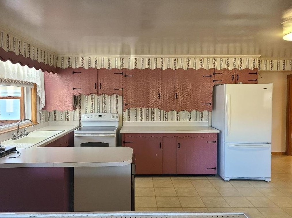 4 Verdun St, Berlin NH  03570-3330 exterior