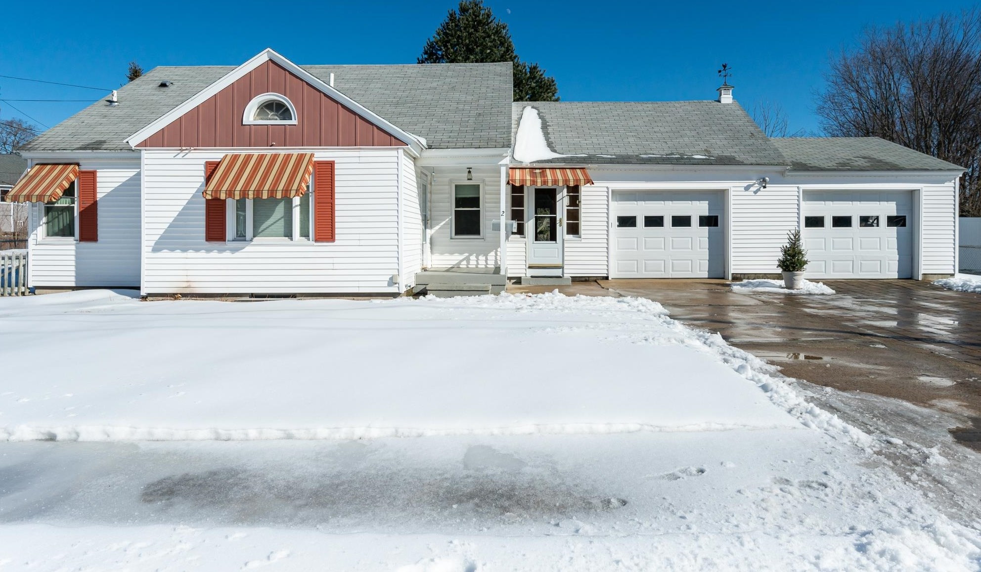 2 Marquis Ave, Nashua, NH 03060