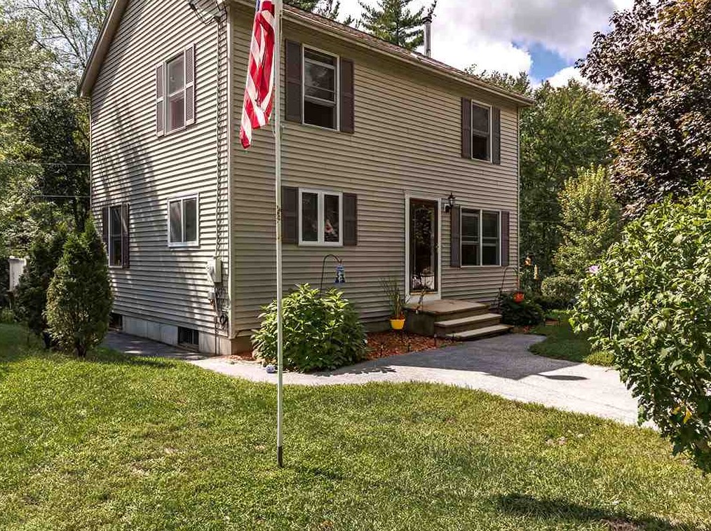1 1/2 Edward Ln, Merrimack, NH 03054