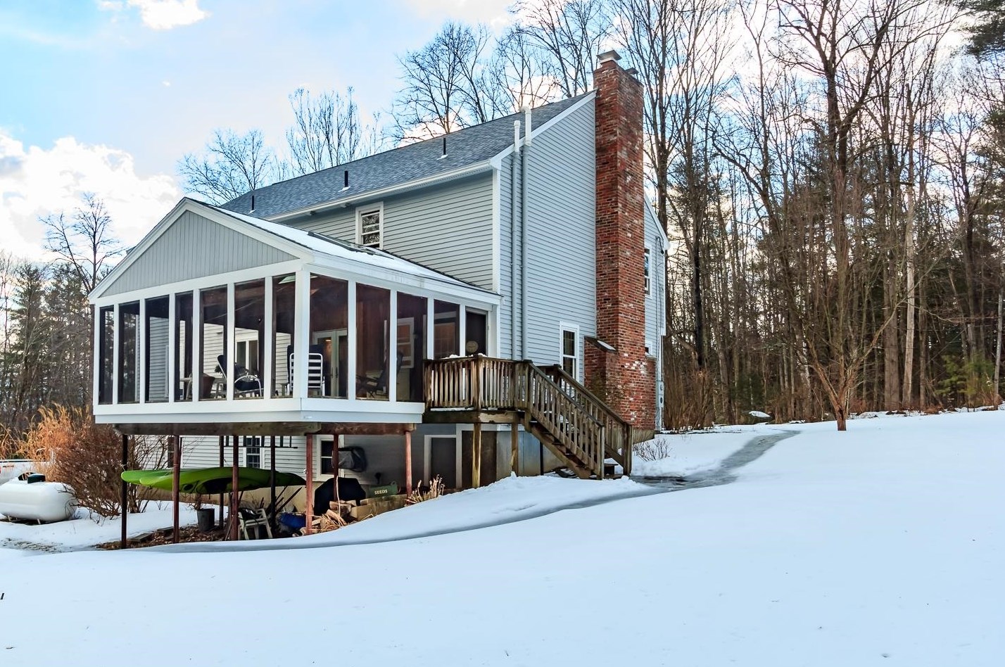 98 Christian Hill Rd, Amherst, NH 03031
