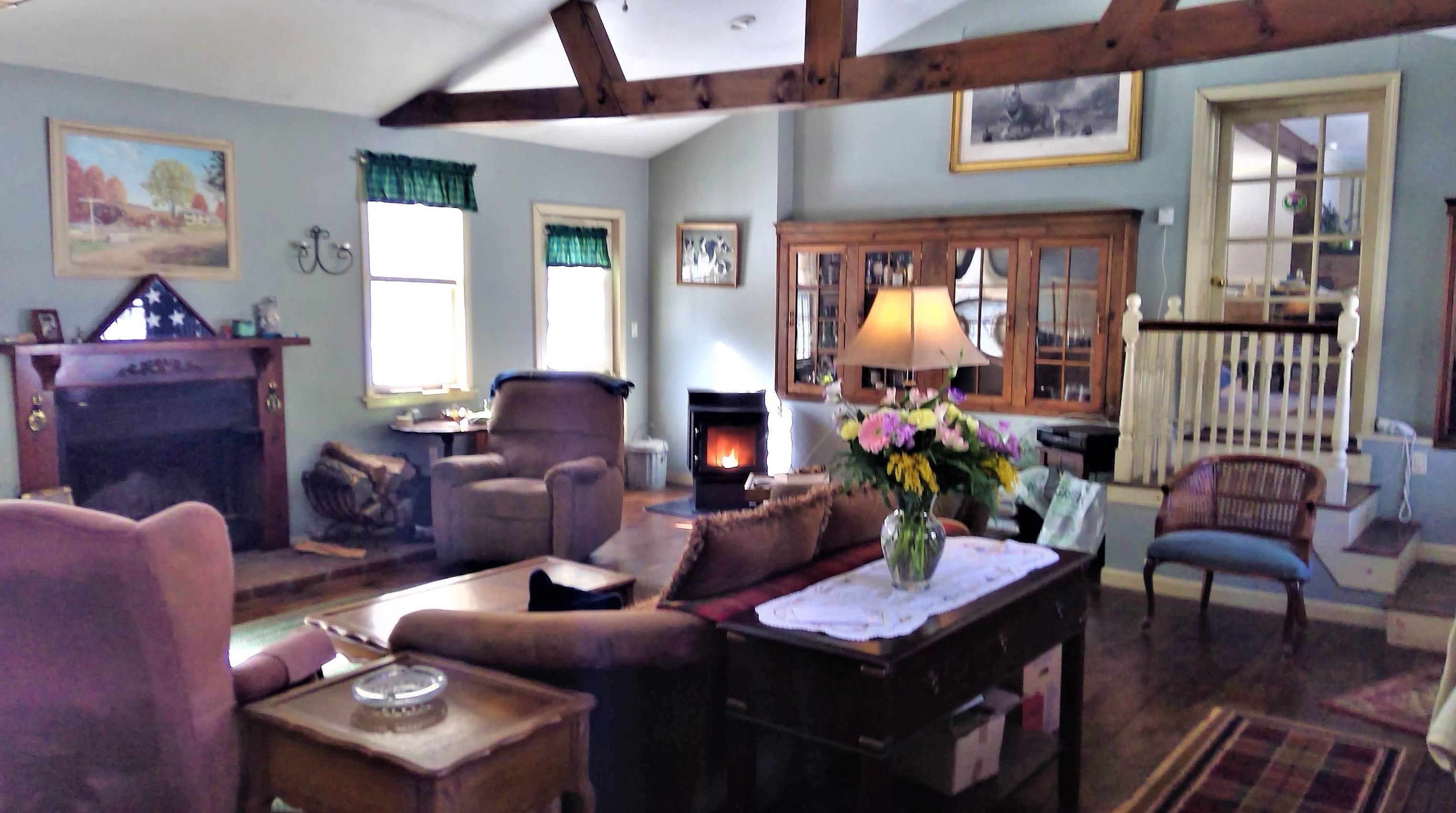 27 Lochwood Dr, New Boston, NH 03070