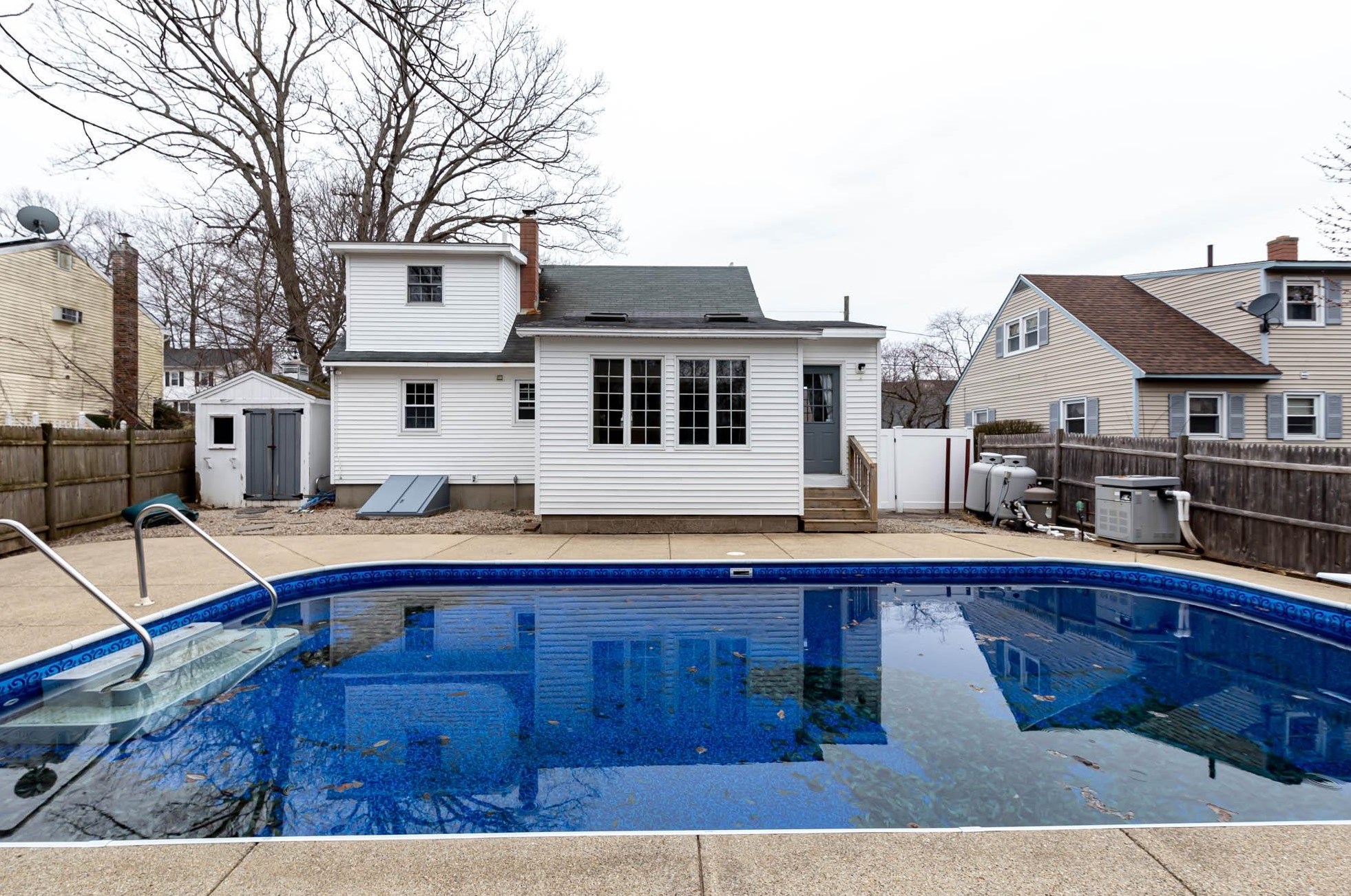 74 Fremont St, Manchester NH 03103-2920 exterior