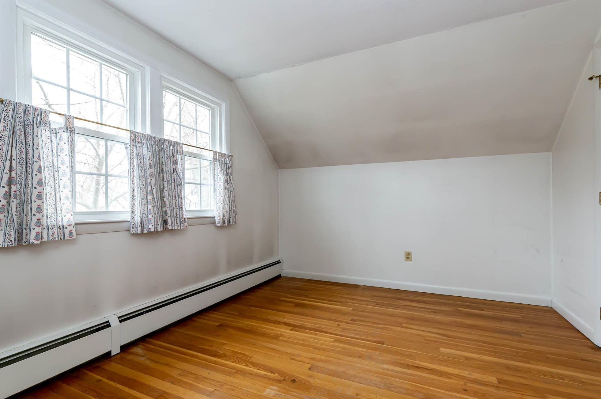 74 Fremont St, Manchester NH 03103-2920 exterior