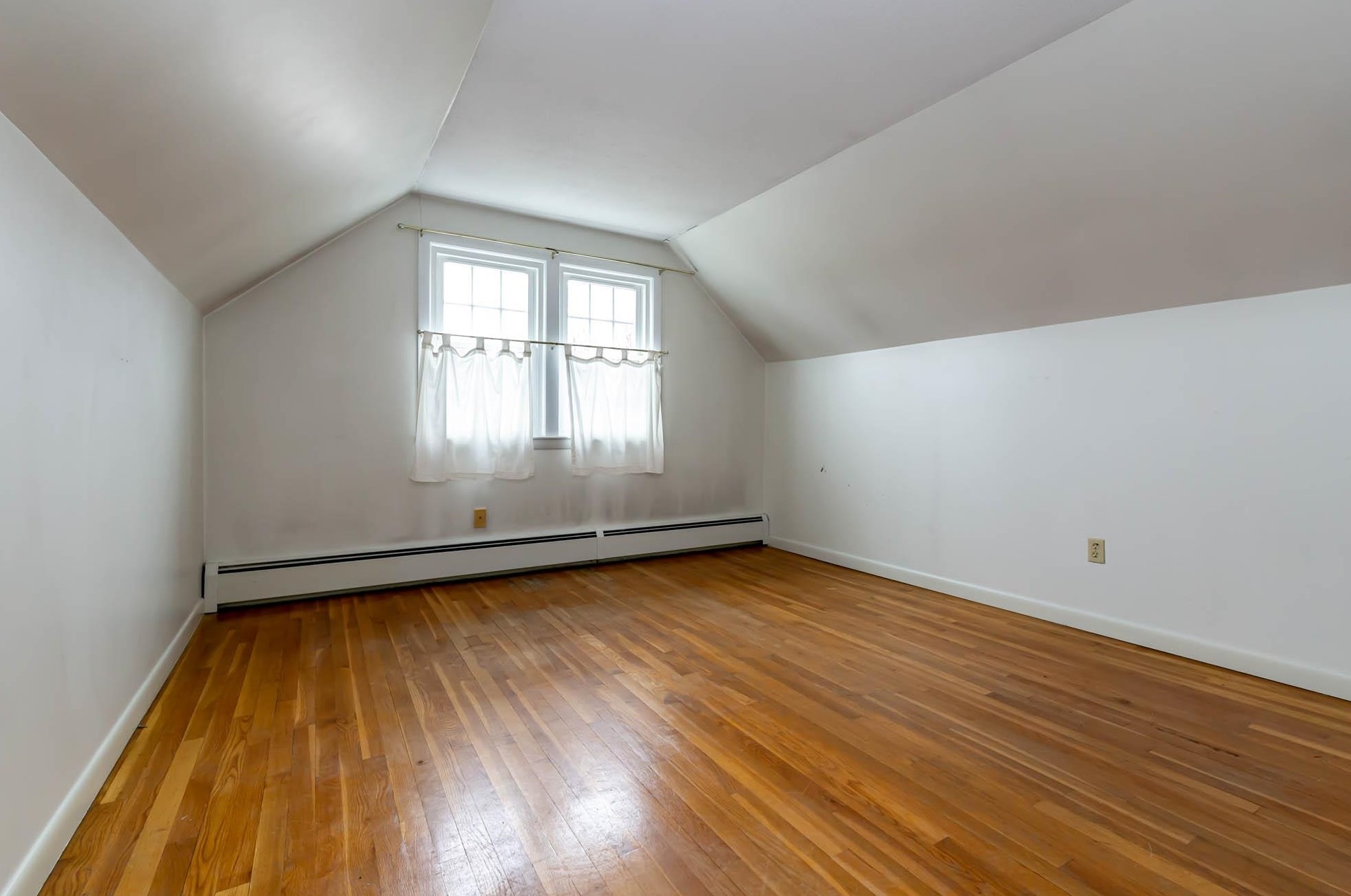 74 Fremont St, Manchester NH 03103-2920 exterior