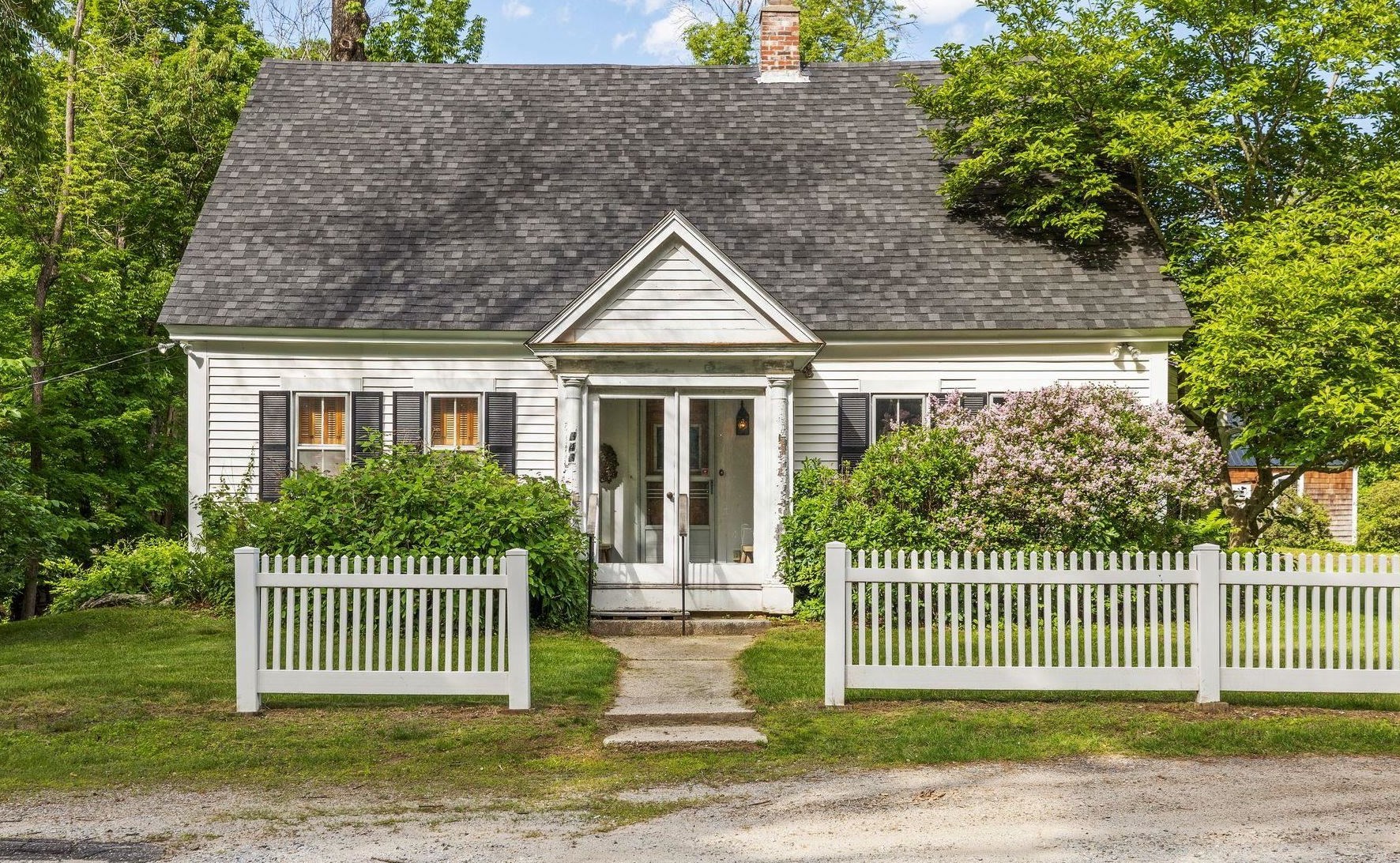 343 Winona Rd, New Hampton, NH 03256