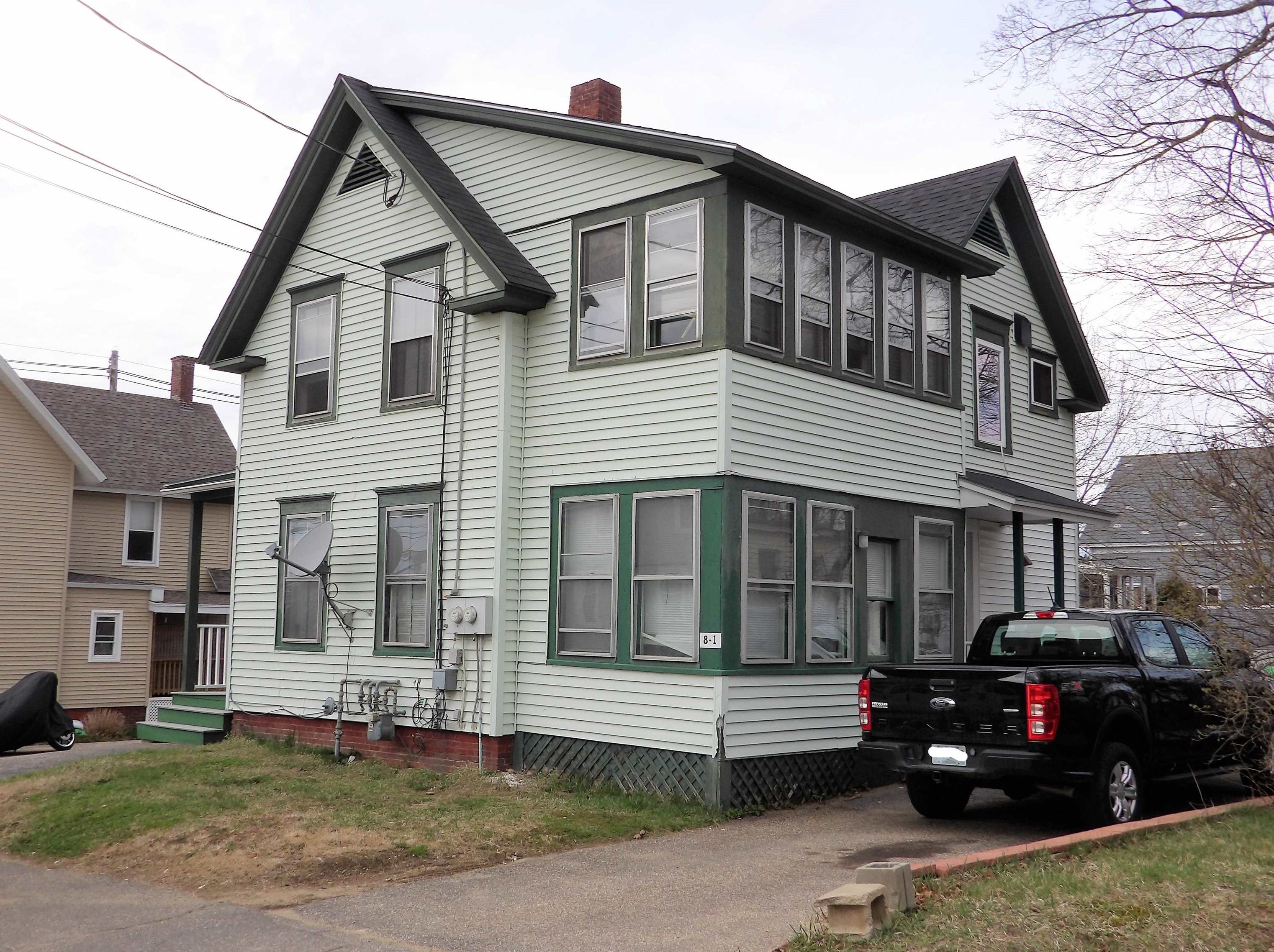 8 Summer St, Laconia, NH 03246