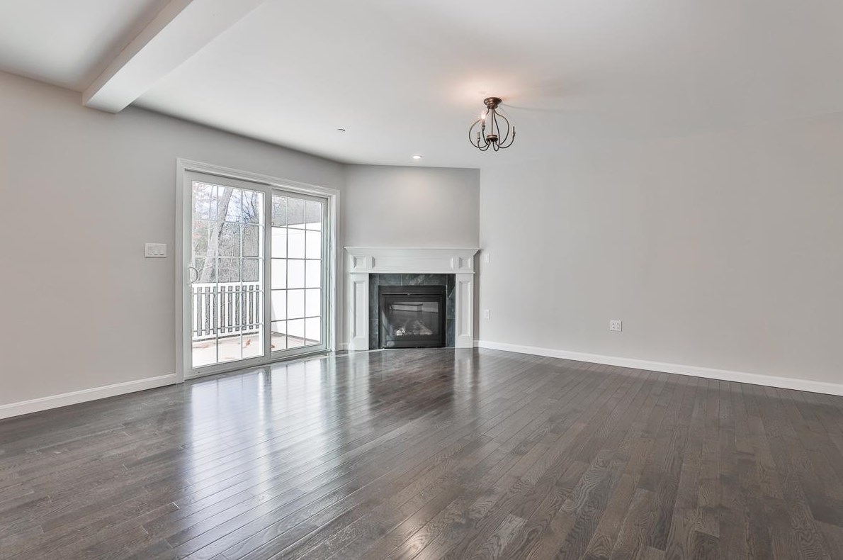 236 Woodview Way, Manchester, NH