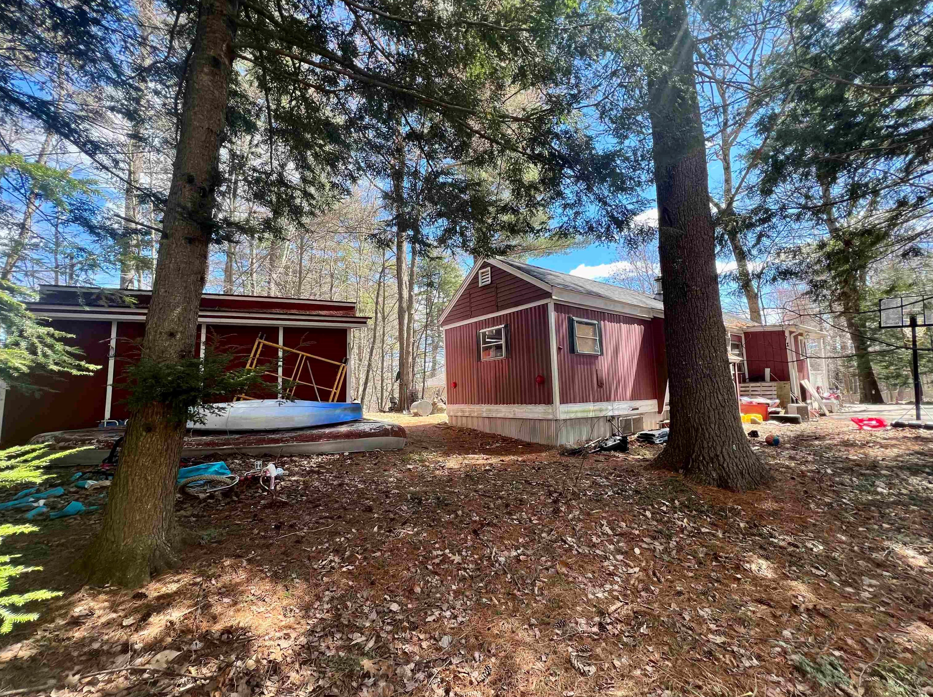 47 Elm St, Northwood, NH 03261