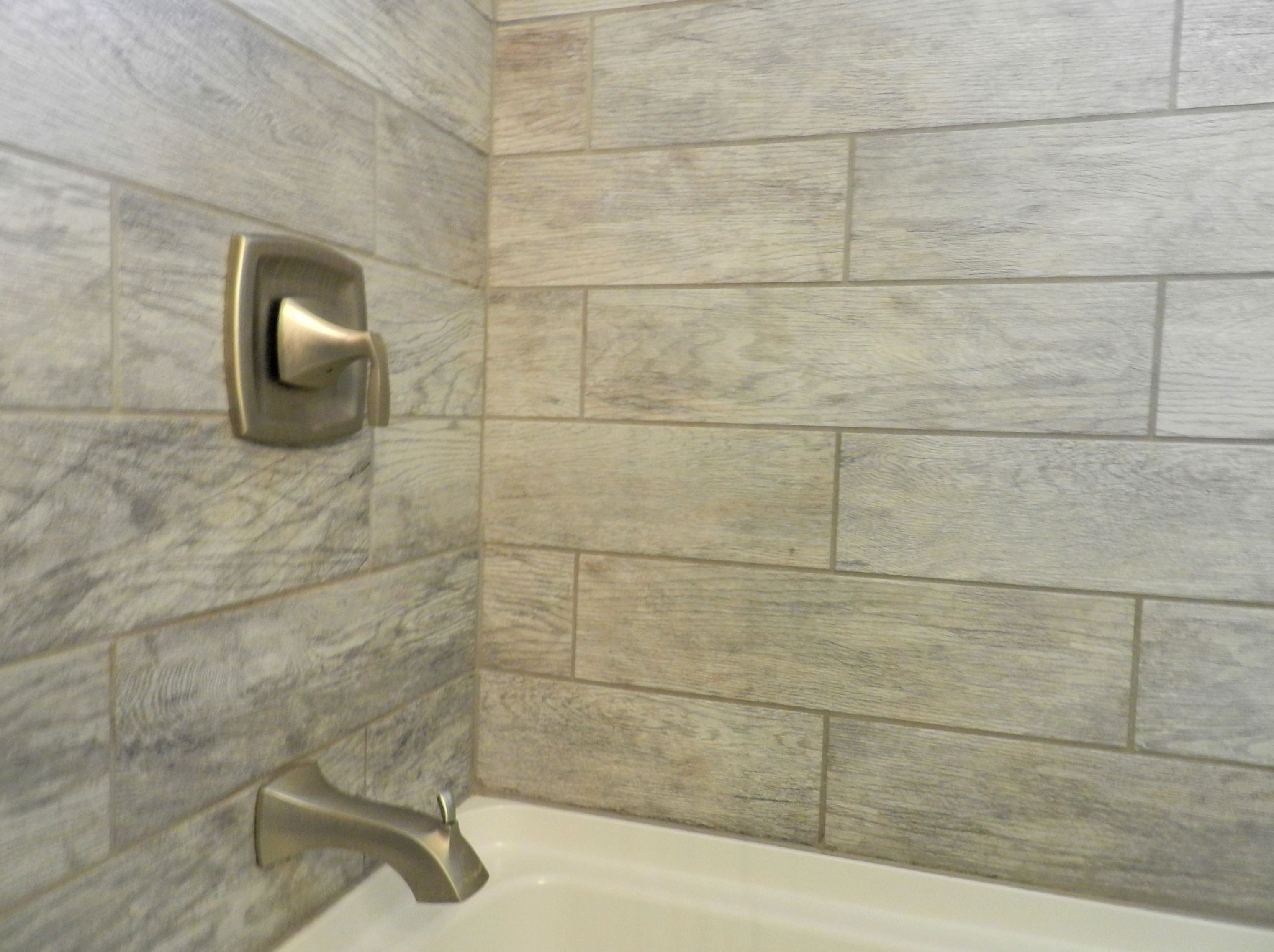 2 Heather St, Manchester NH 03104-2042 exterior