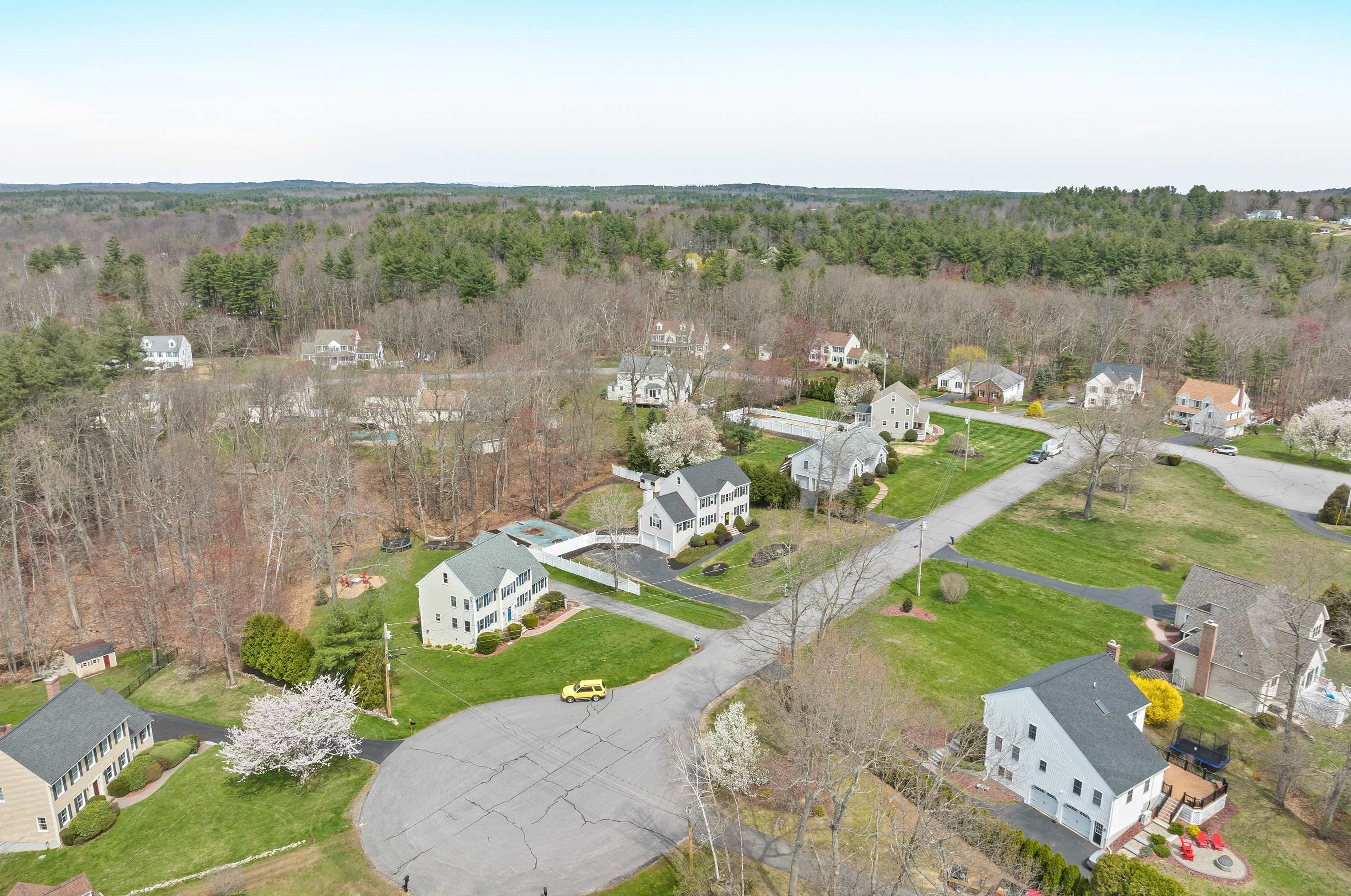 4 Wellington Cir, Atkinson, NH 03811-2114