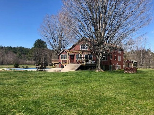 19 Old Hancock Rd, Hancock, NH 03449