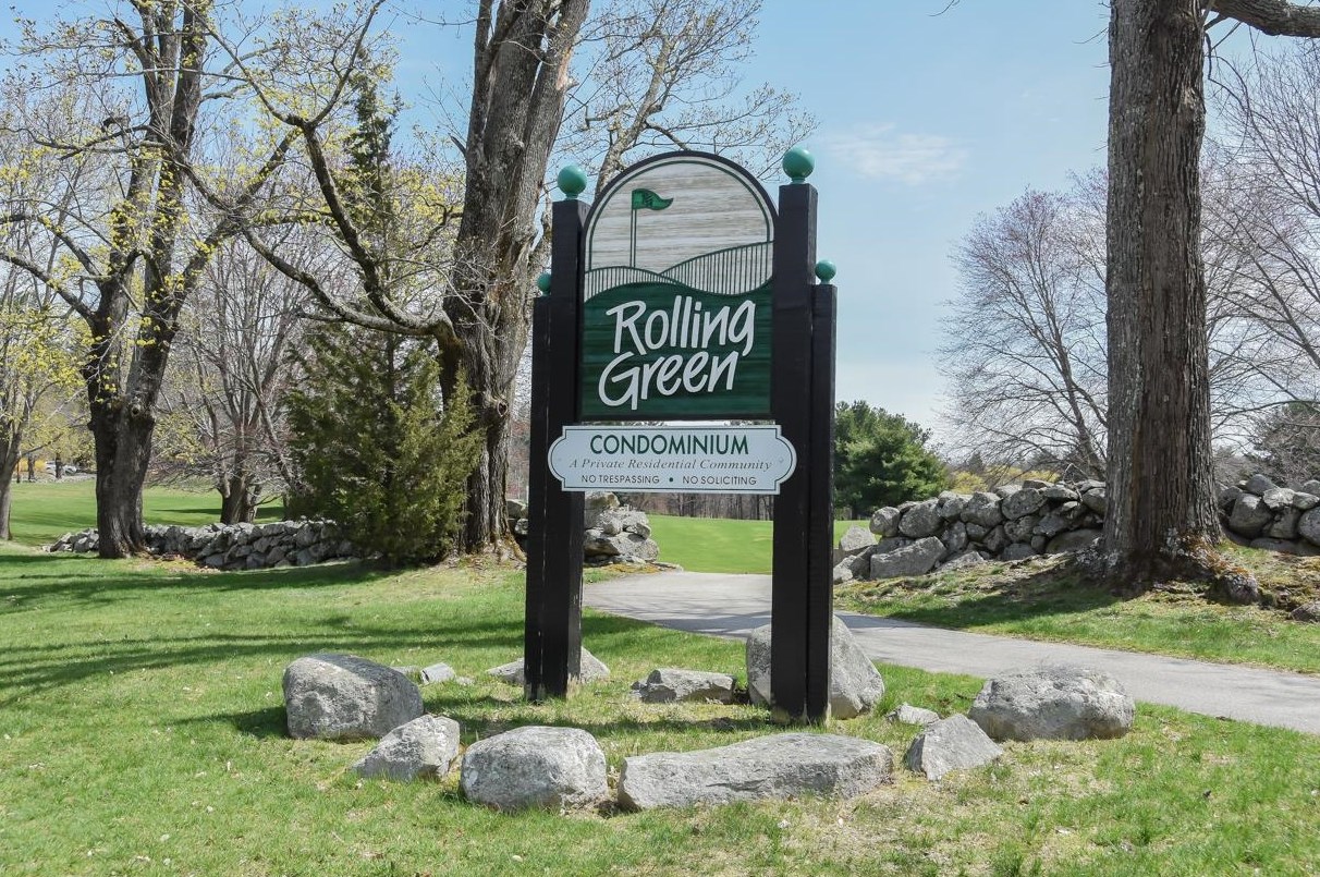 5 Shoalcreek Rd, Hudson NH  03051-3390 exterior