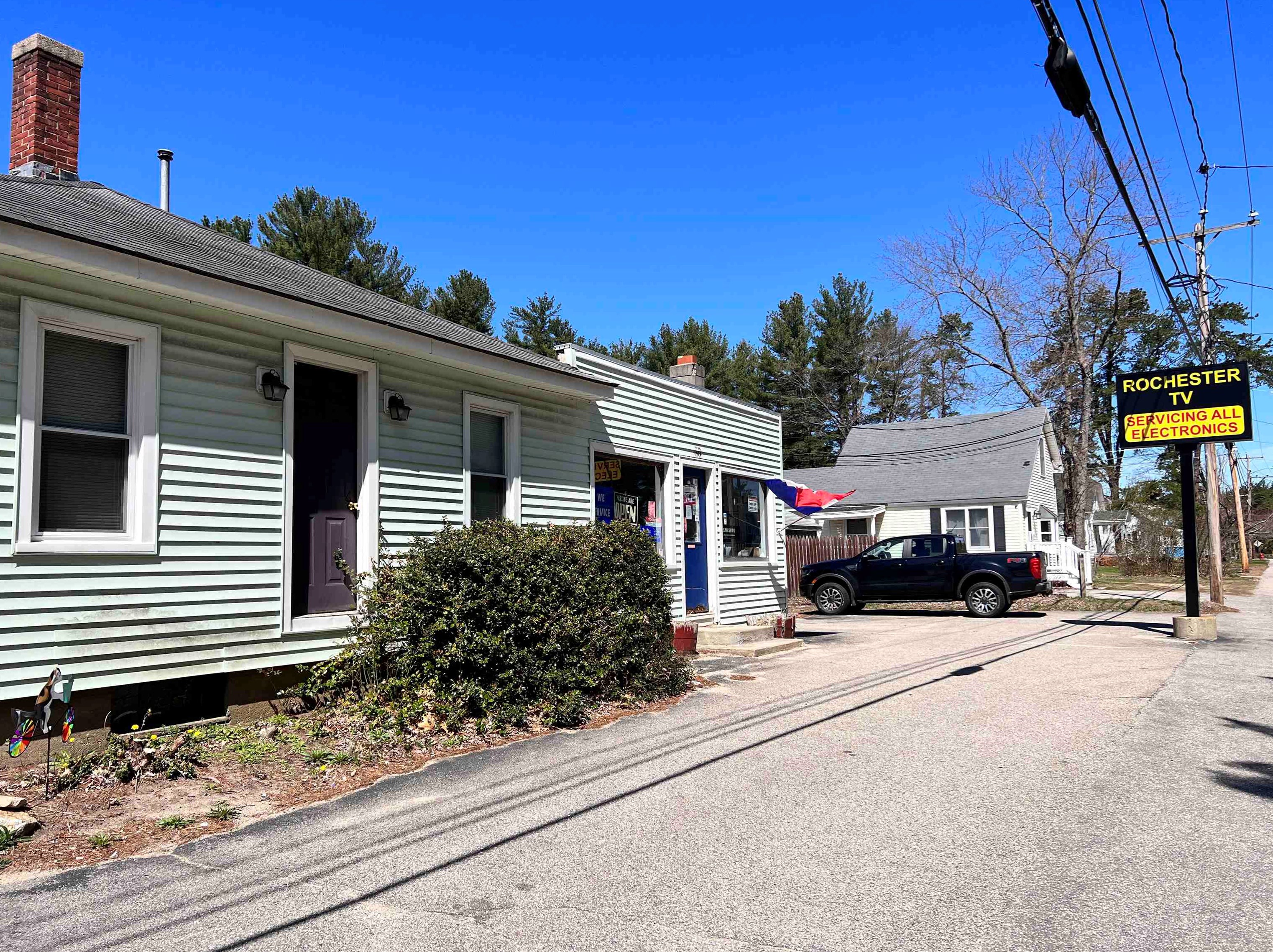 80 Chestnut Hill Rd, Rochester, NH 03867