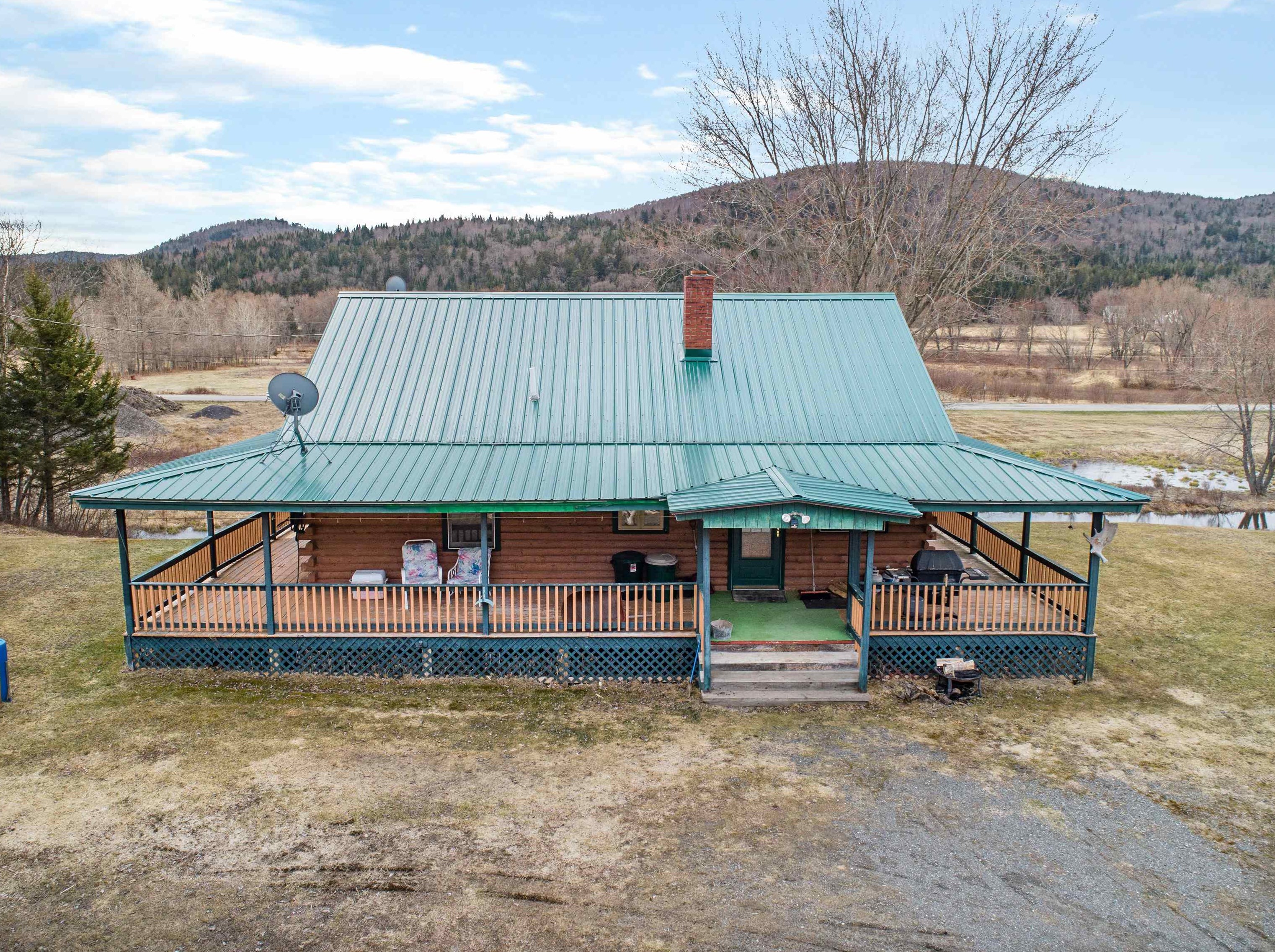 10 Pine Tree Cir, Clarksville, NH 03592