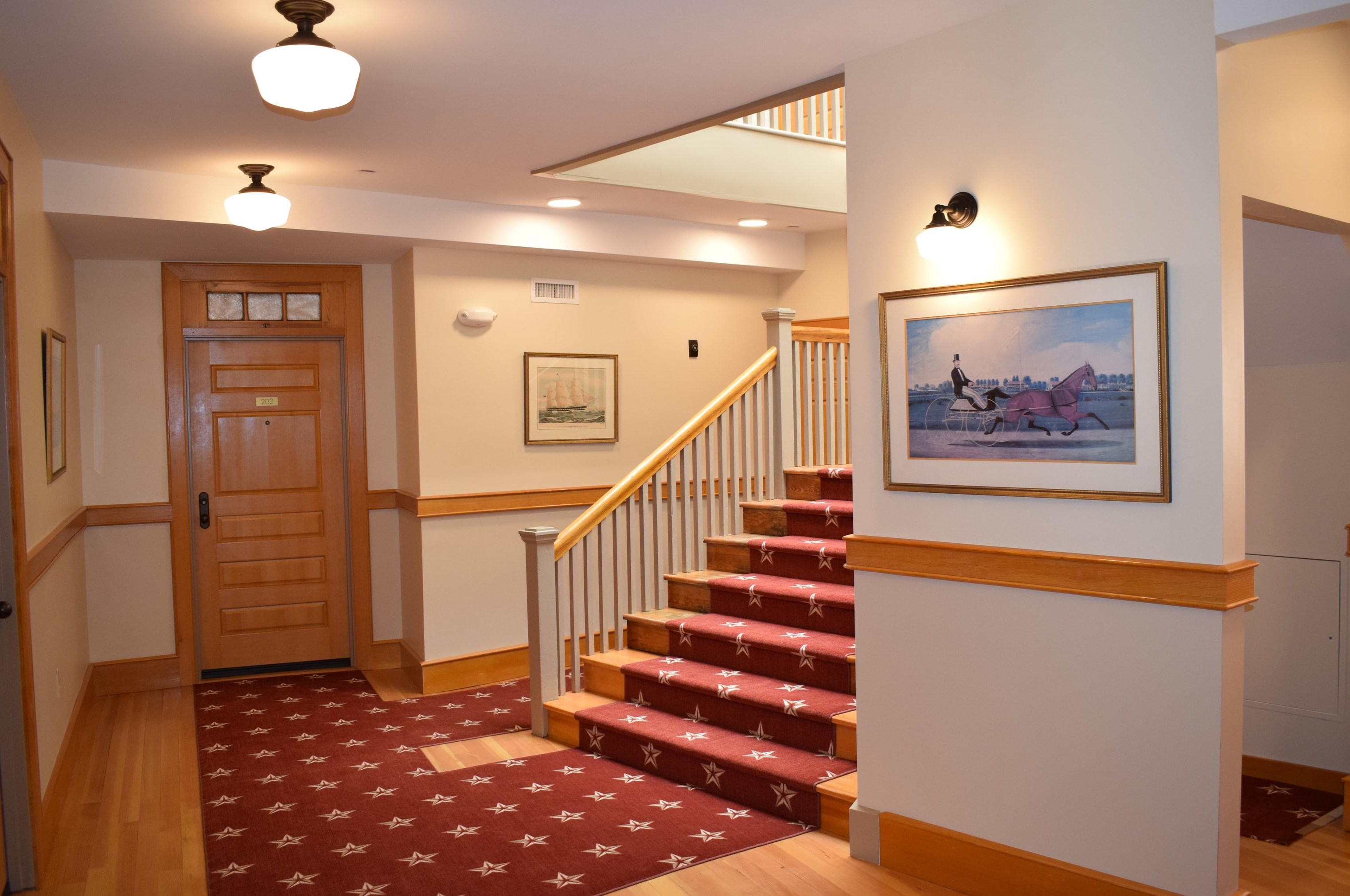 609 Main St #202, Laconia, NH 03246