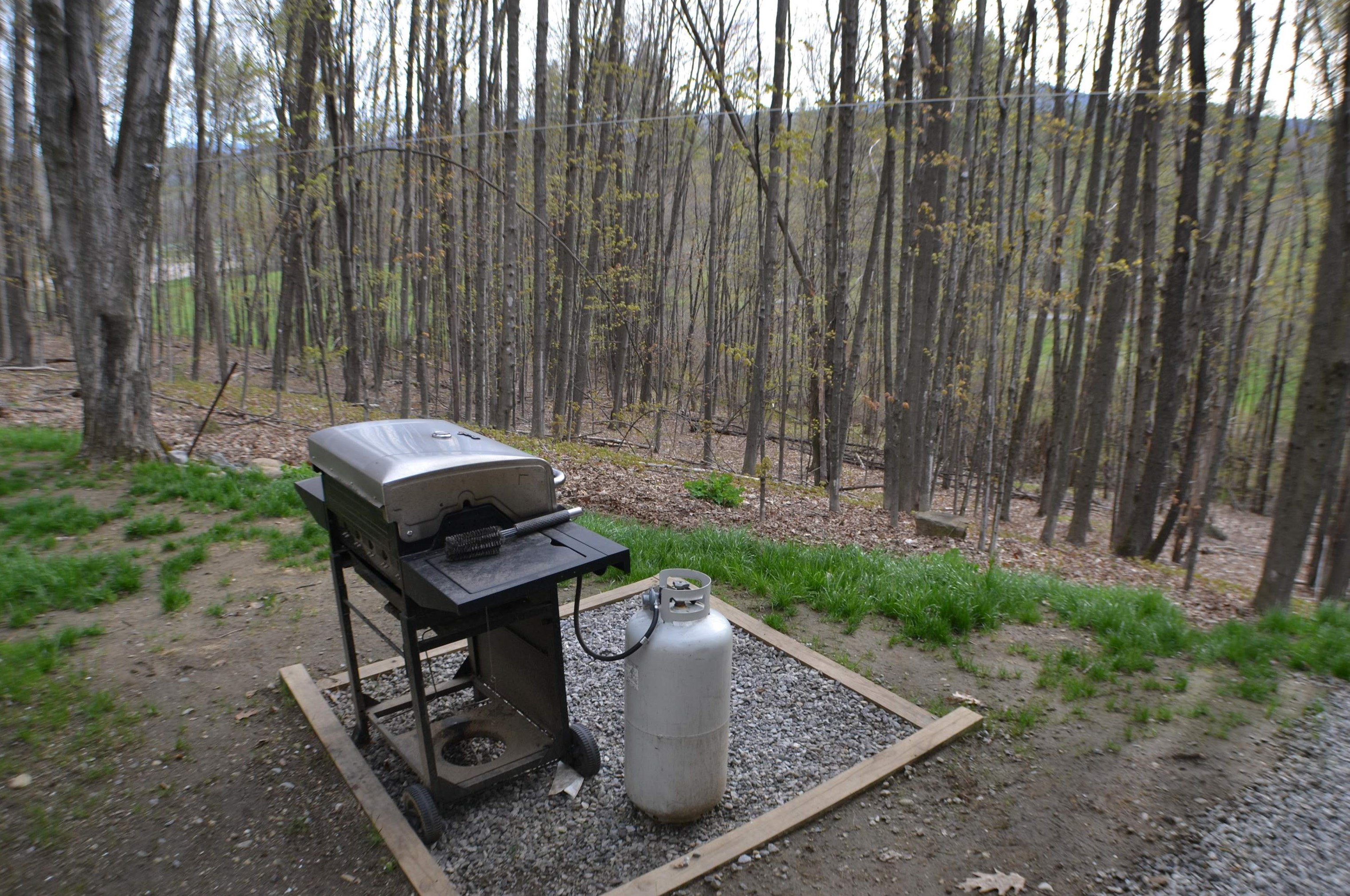 102 Highland St, Bridgewater NH  03264-1240 exterior