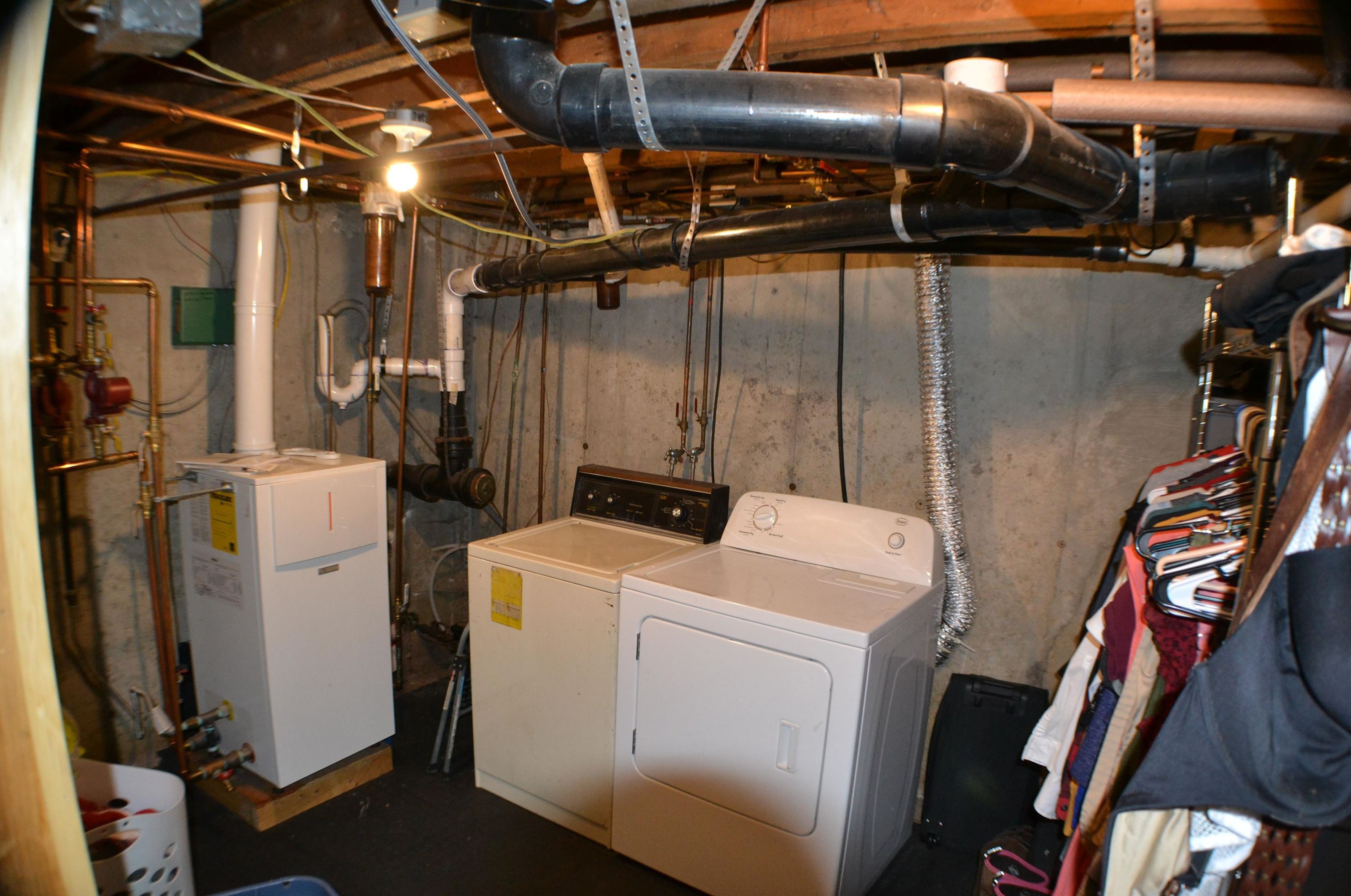 102 Highland St, Bridgewater NH 03264-3604 exterior