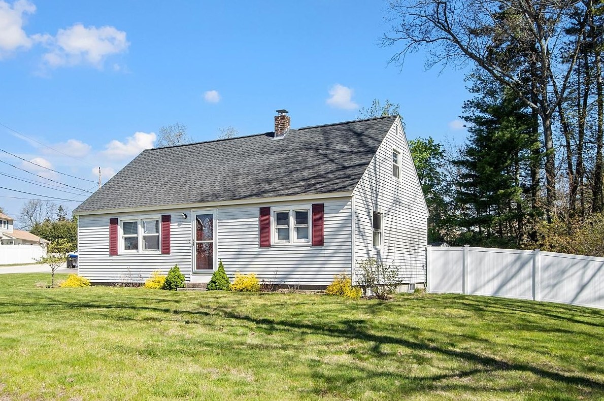 10 Haverhill St, Hudson, NH 03051-4013