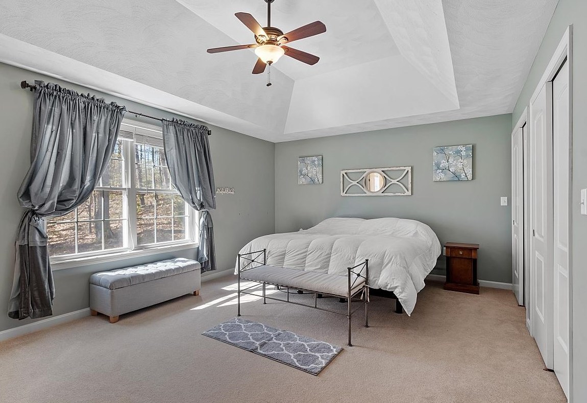 16 Johnson Rd, Windham NH  03087-2129 exterior