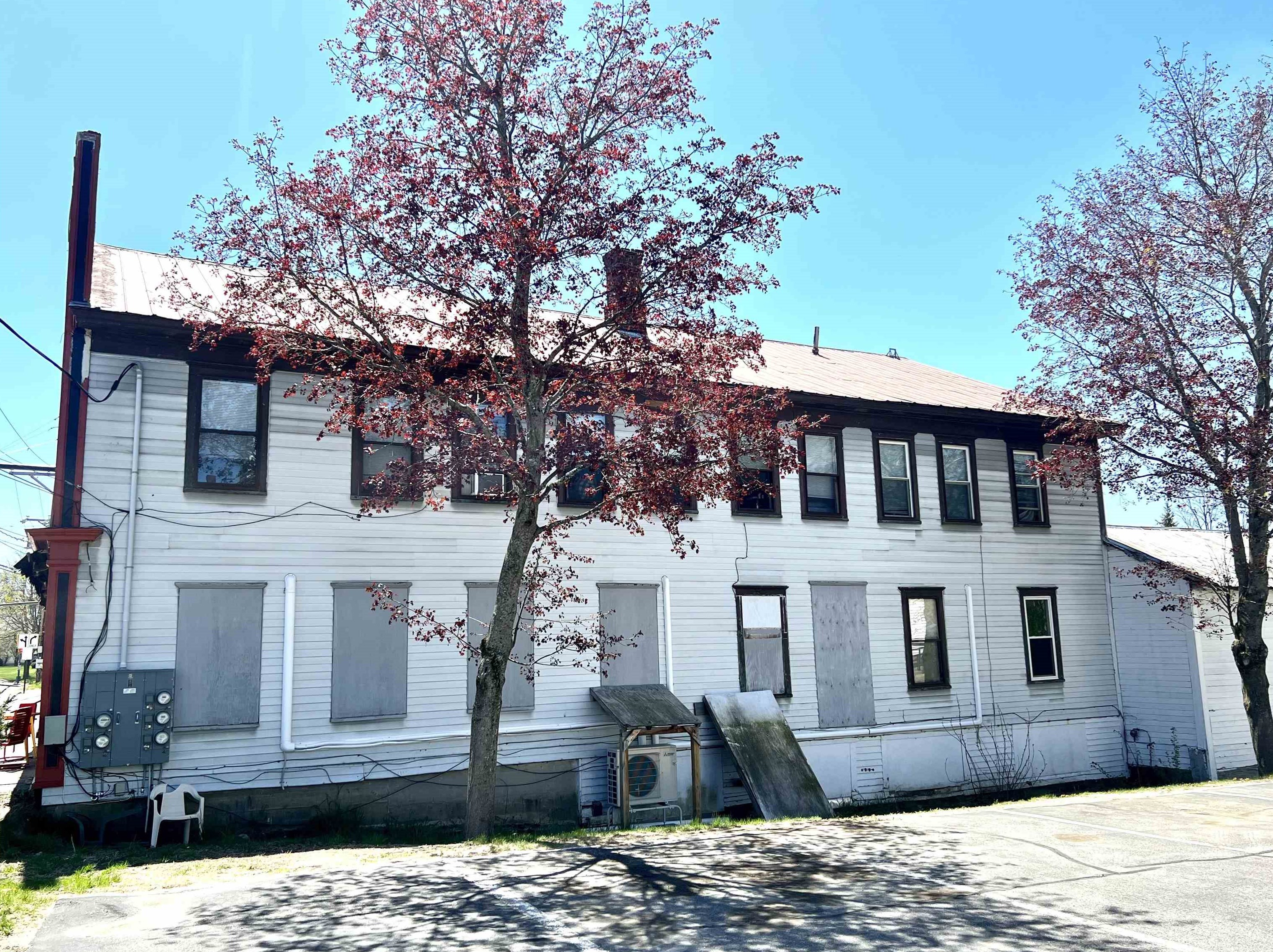 20 Washington St, Albany, NH 03818-6042