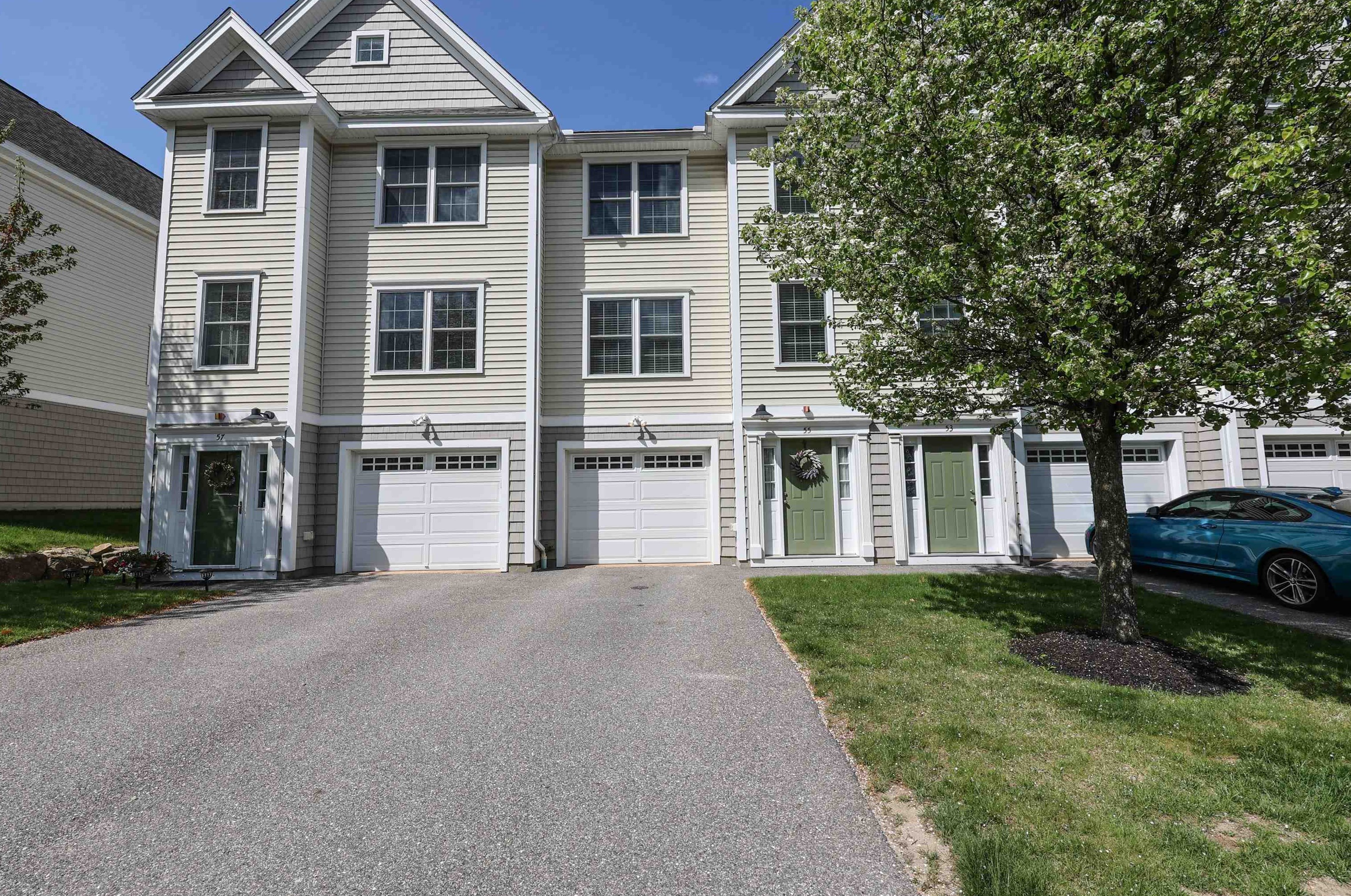 55 Hartshorn Way, Manchester, NH 03109-5241