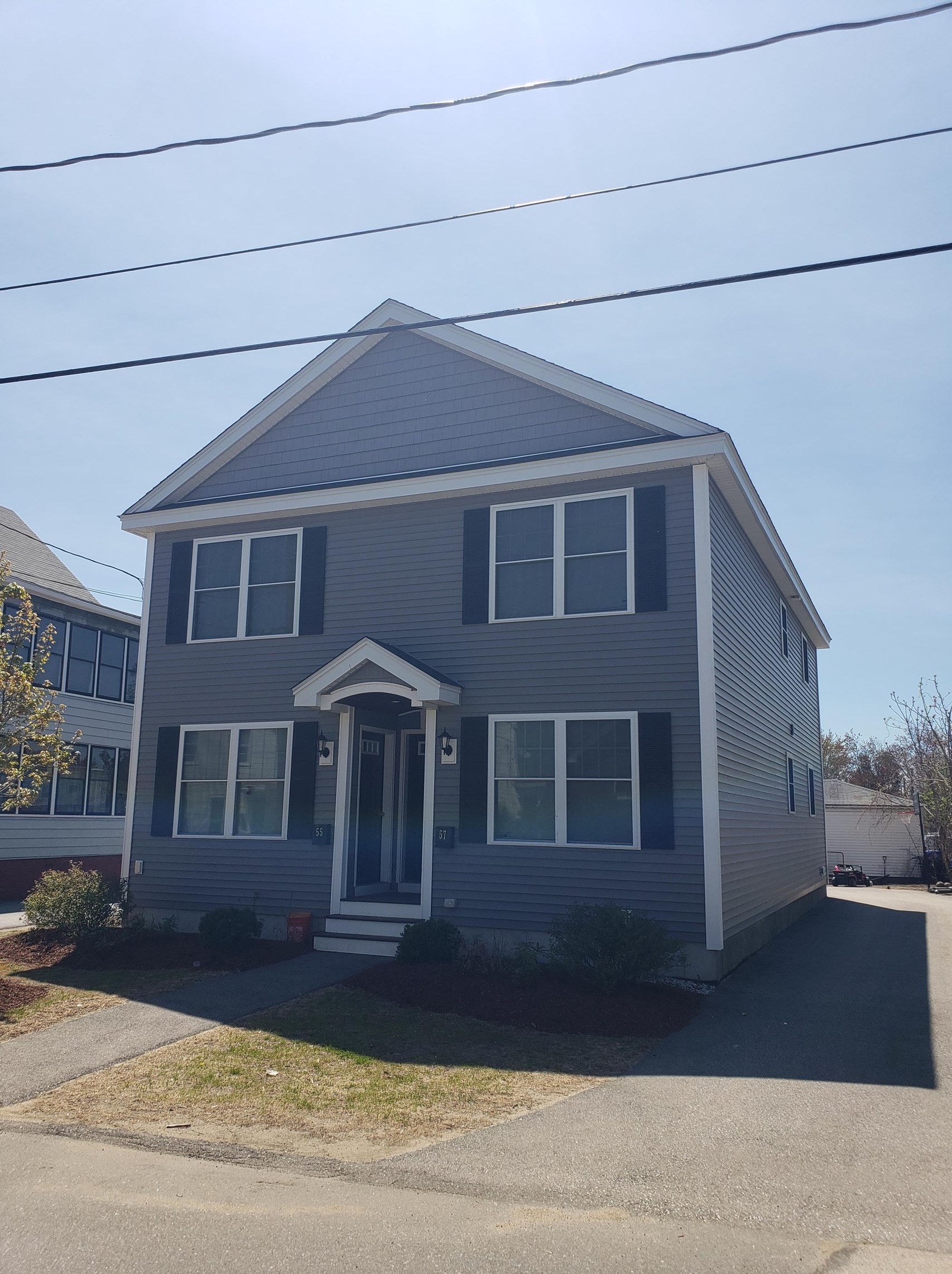 55 Plummer St, Manchester NH  03102-1209 exterior