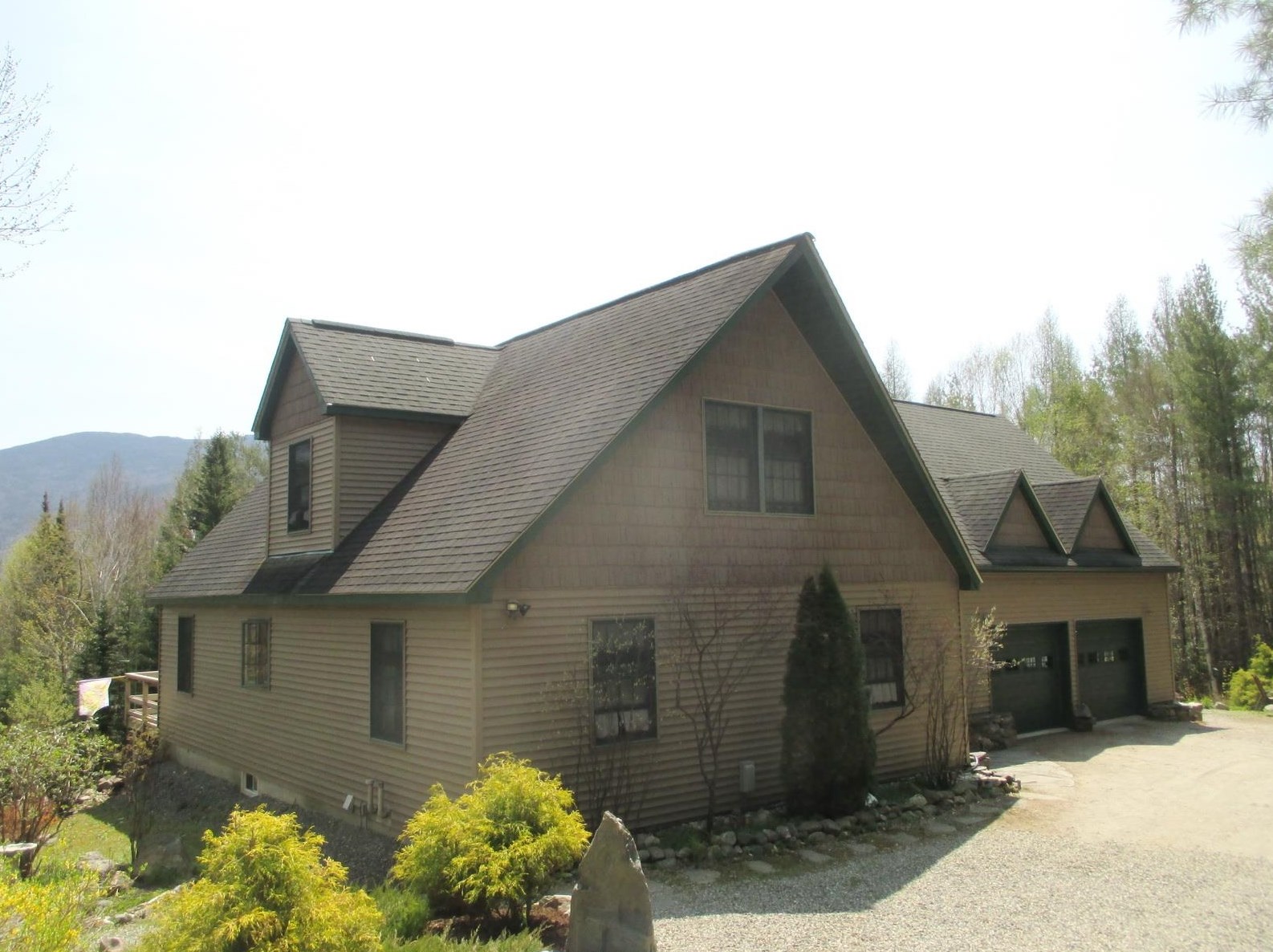 105 Valley View Rd, Easton, NH 03580 exterior