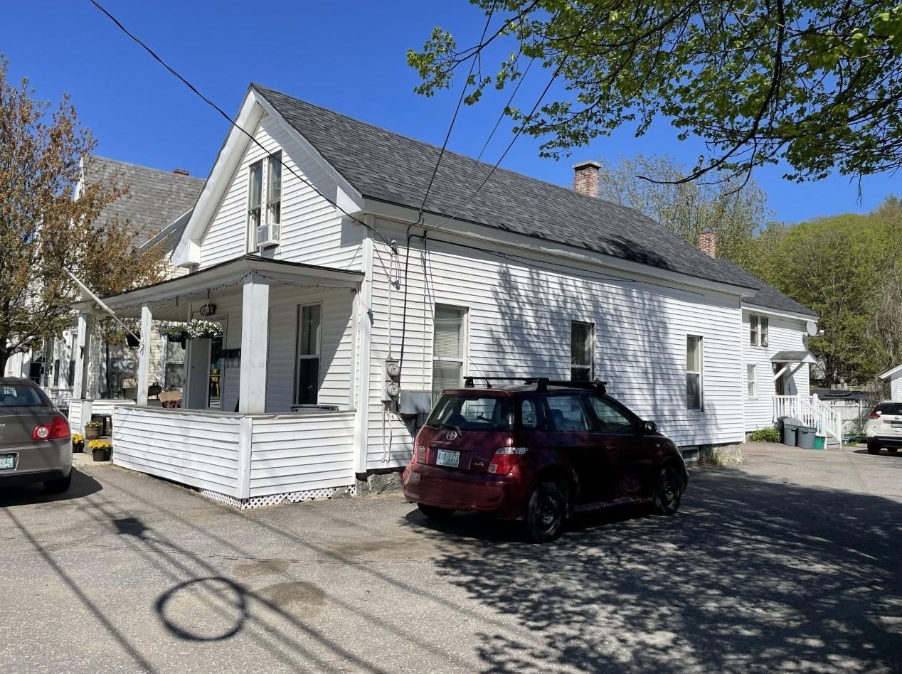 661 Union Ave, Laconia, NH 03246