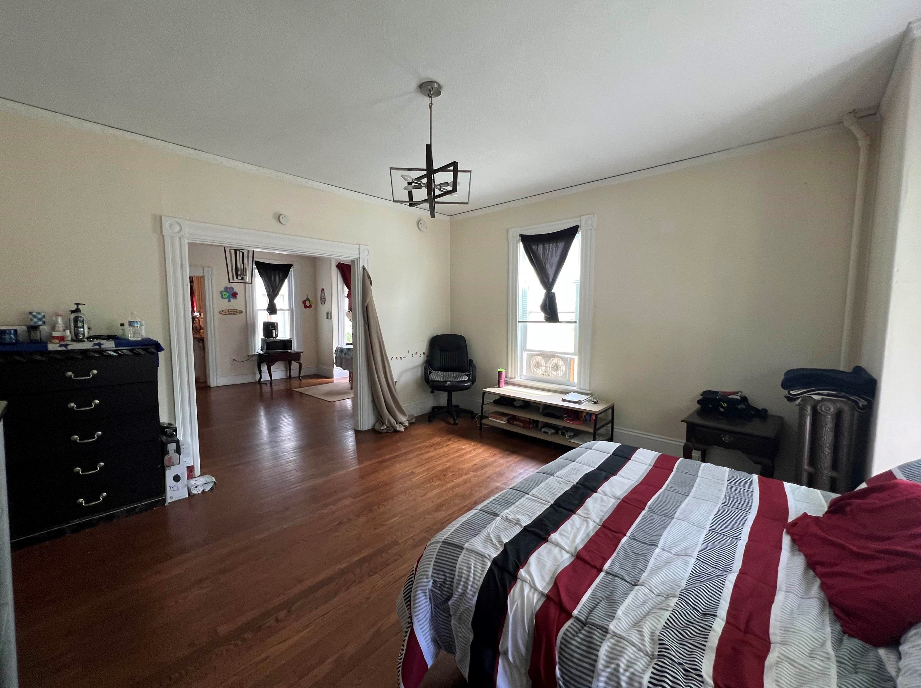 597 Beech St, Manchester NH  03104-4814 exterior