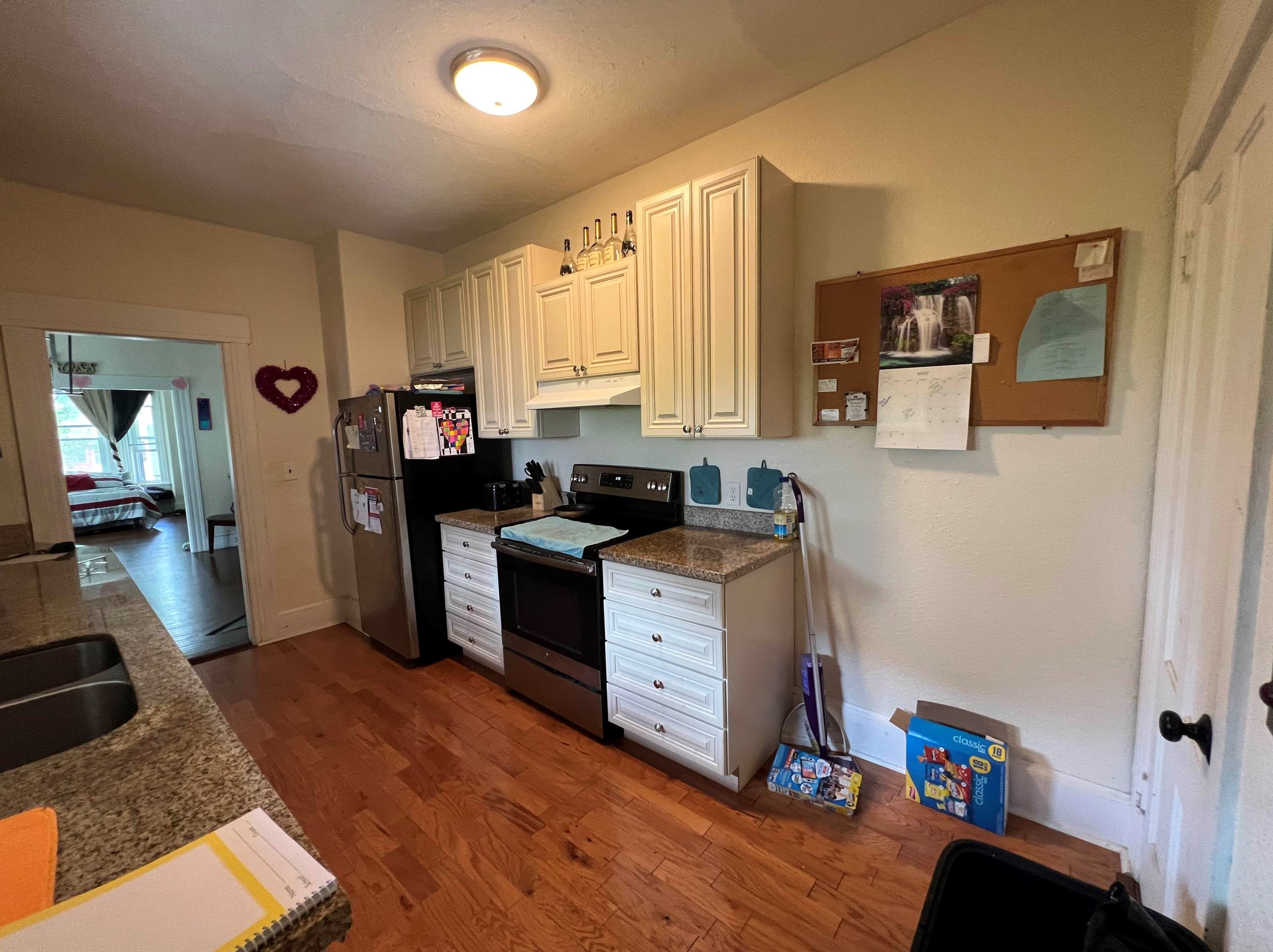 597 Beech St, Manchester NH  03104-4814 exterior