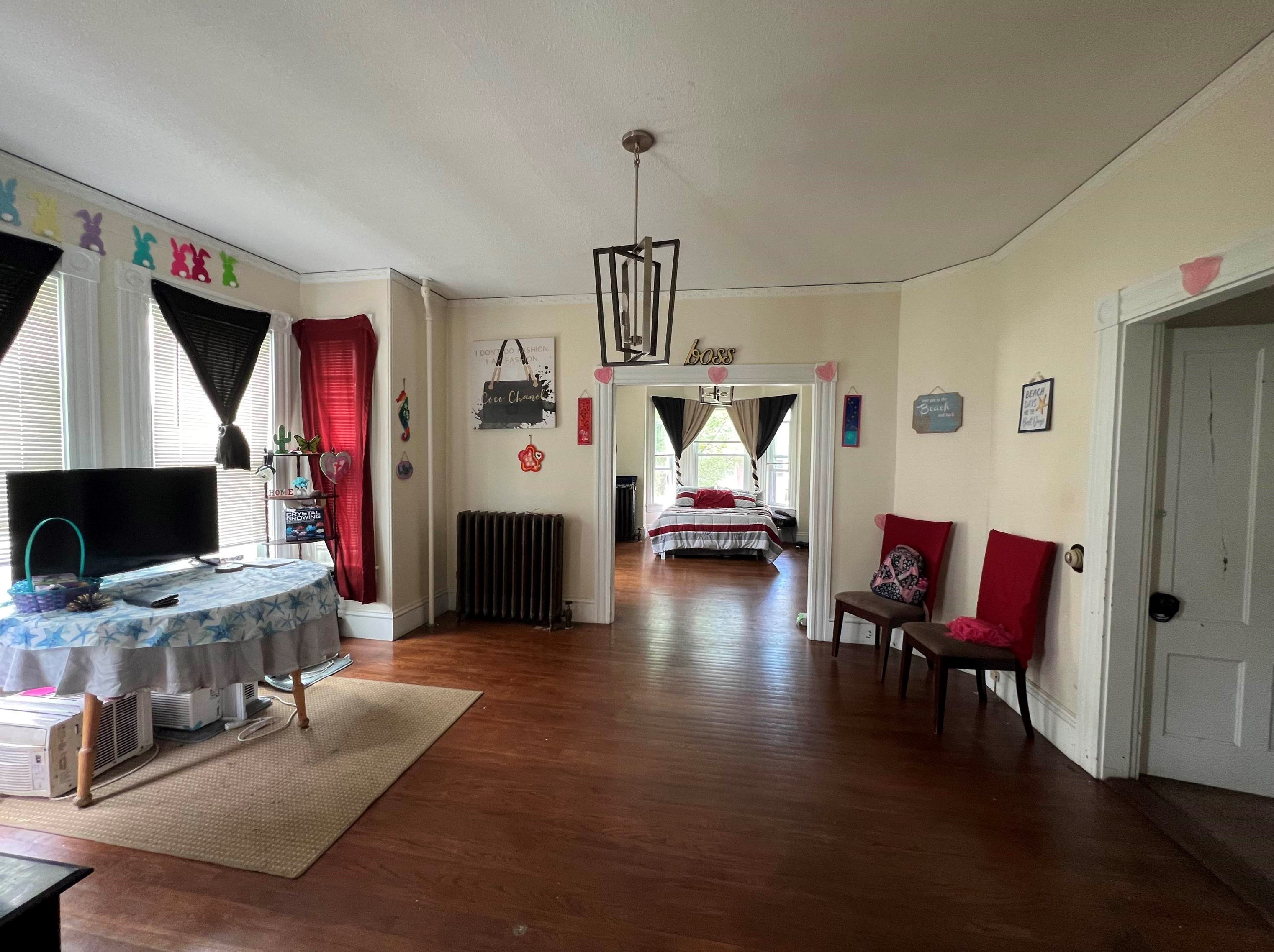 597 Beech St, Manchester NH  03104-4814 exterior