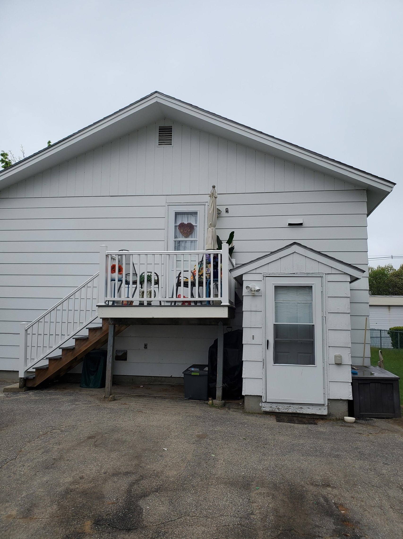 297 Rimmon St, Manchester, NH 03102-3714