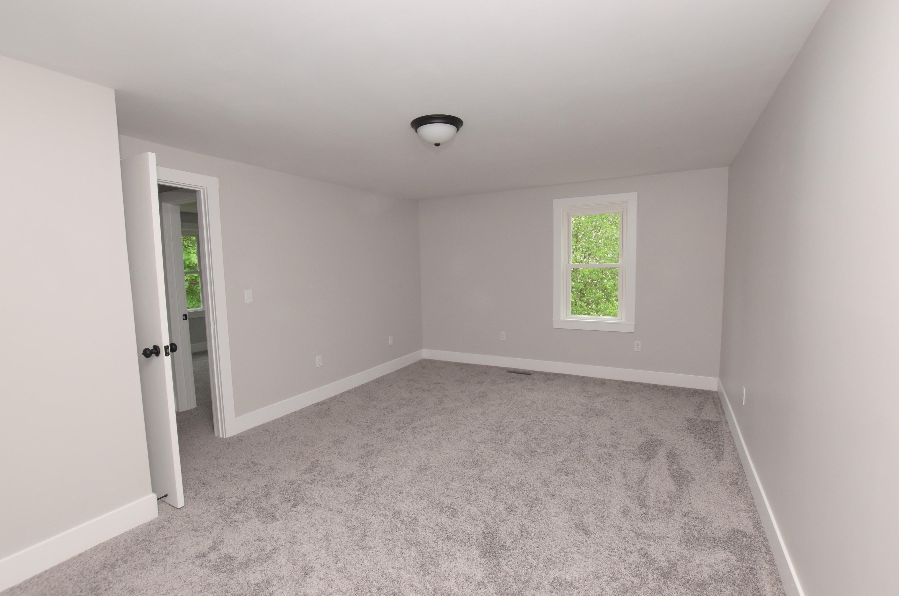 157 Exeter St, Newmarket NH 03857 exterior