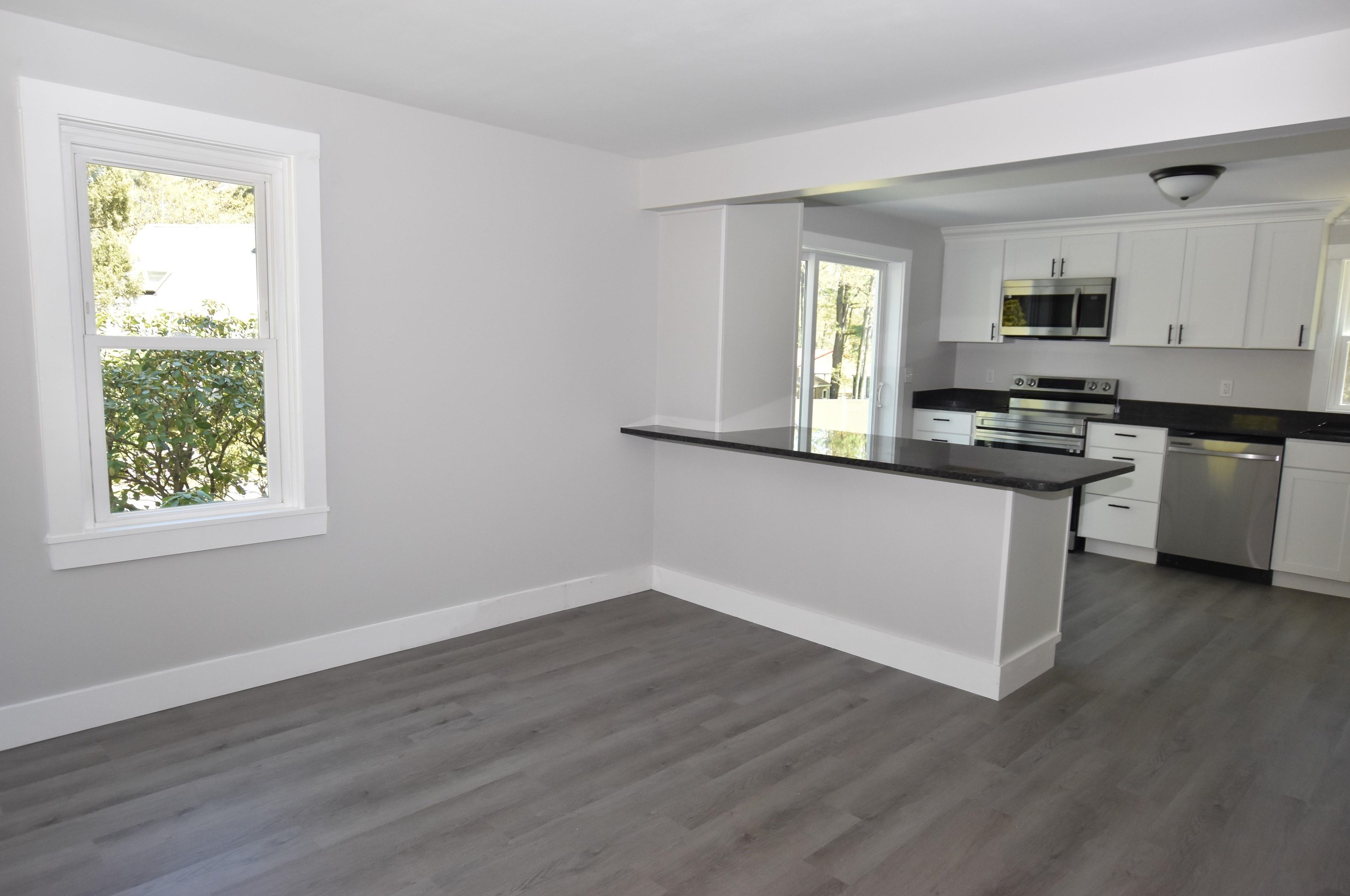 157 Exeter St, Newmarket NH 03857 exterior