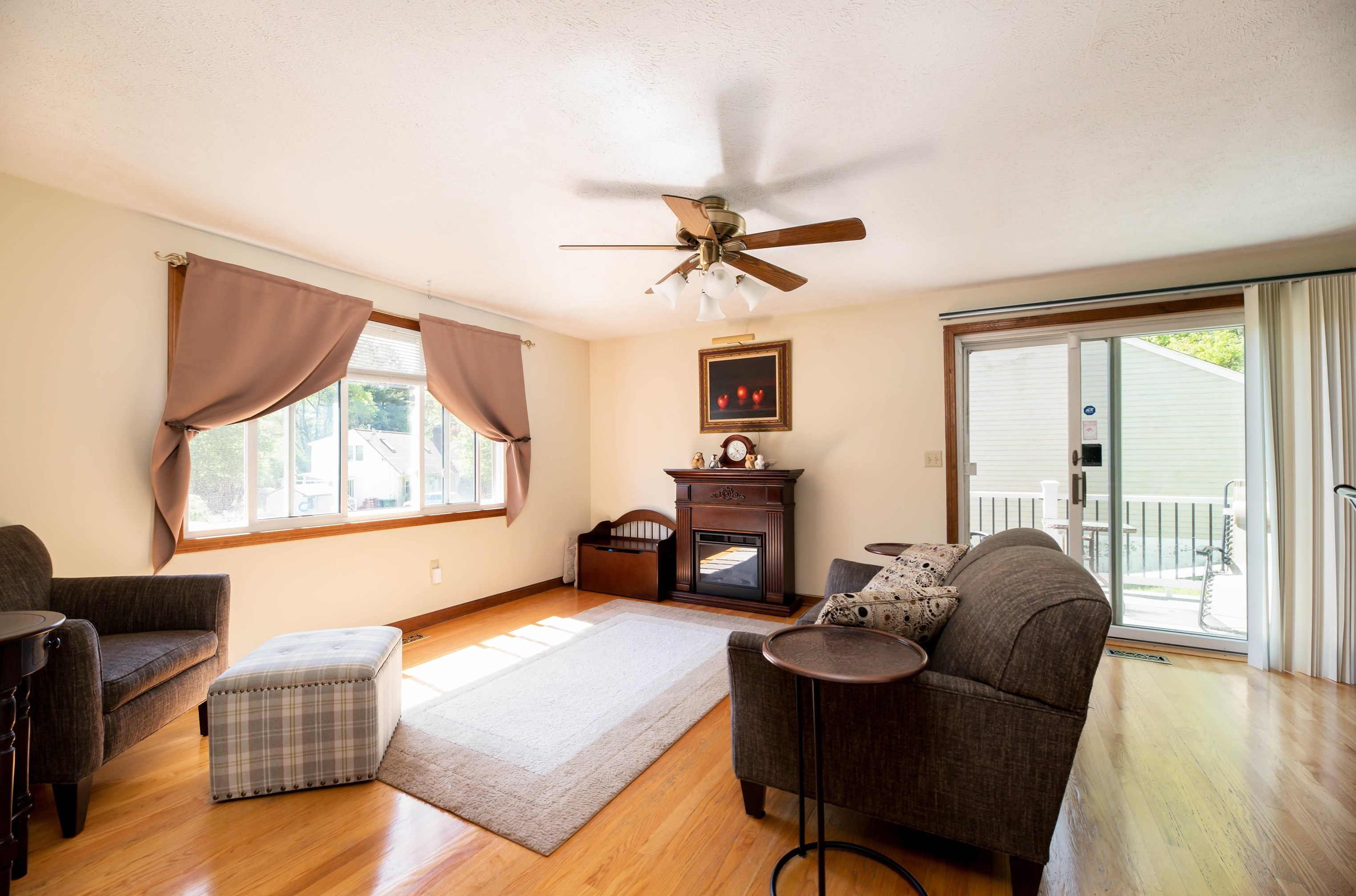 26 Syracuse Rd, Nashua, NH 03064