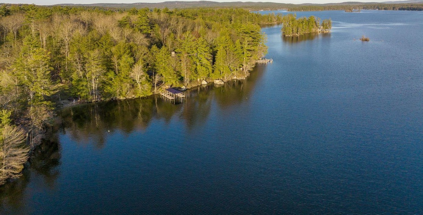 14 Clement Rd, Moultonborough, NH 03254-2607