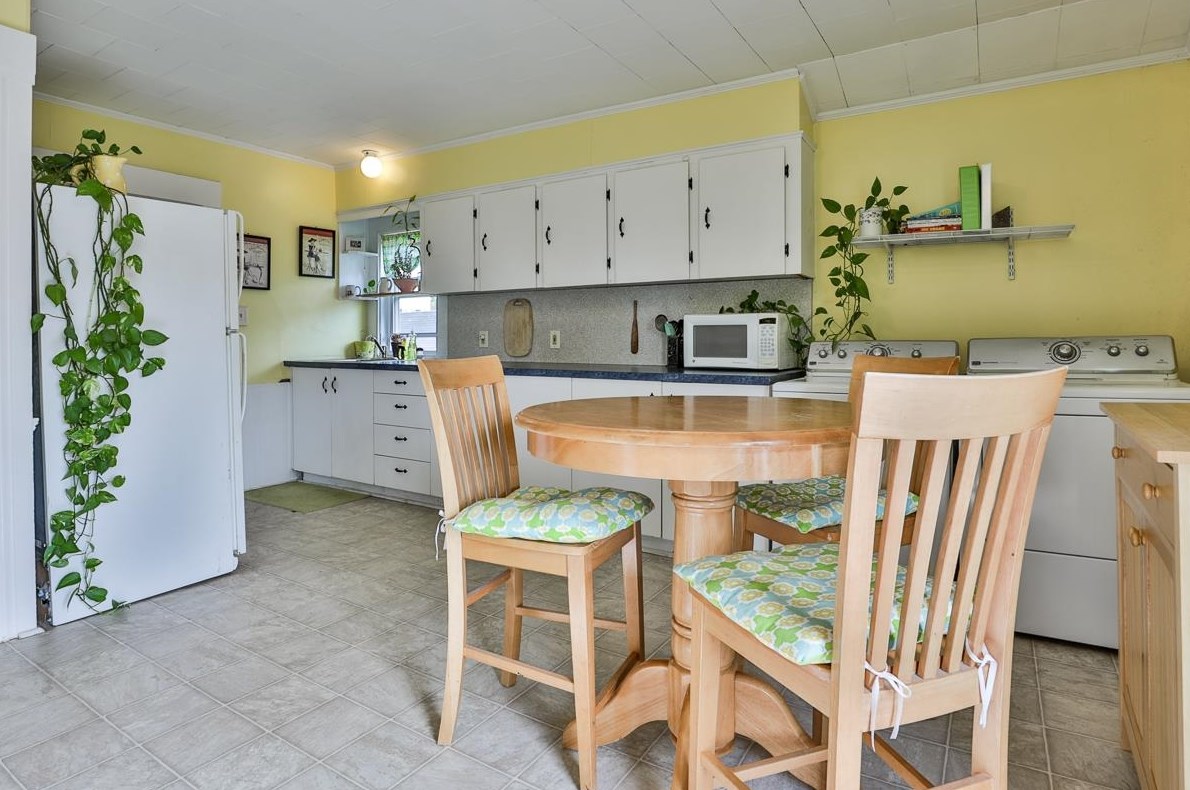 300 Walnut St, Manchester NH 03104-3133 exterior