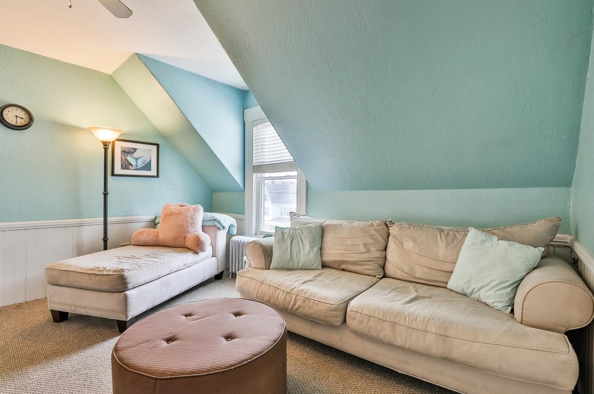 300 Walnut St, Manchester NH 03104-3133 exterior