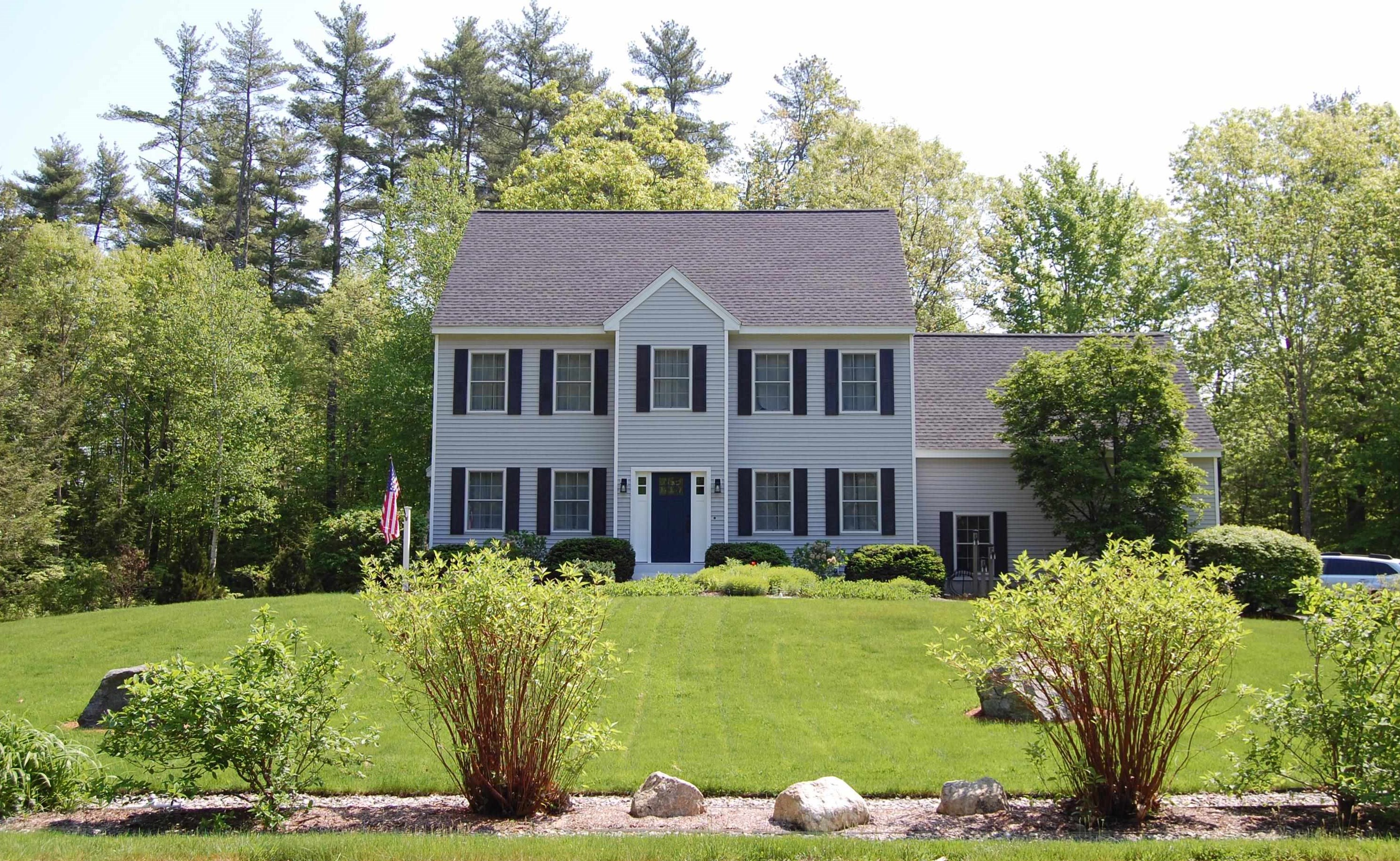 32 Victoria Dr, Epping, NH 03042 exterior