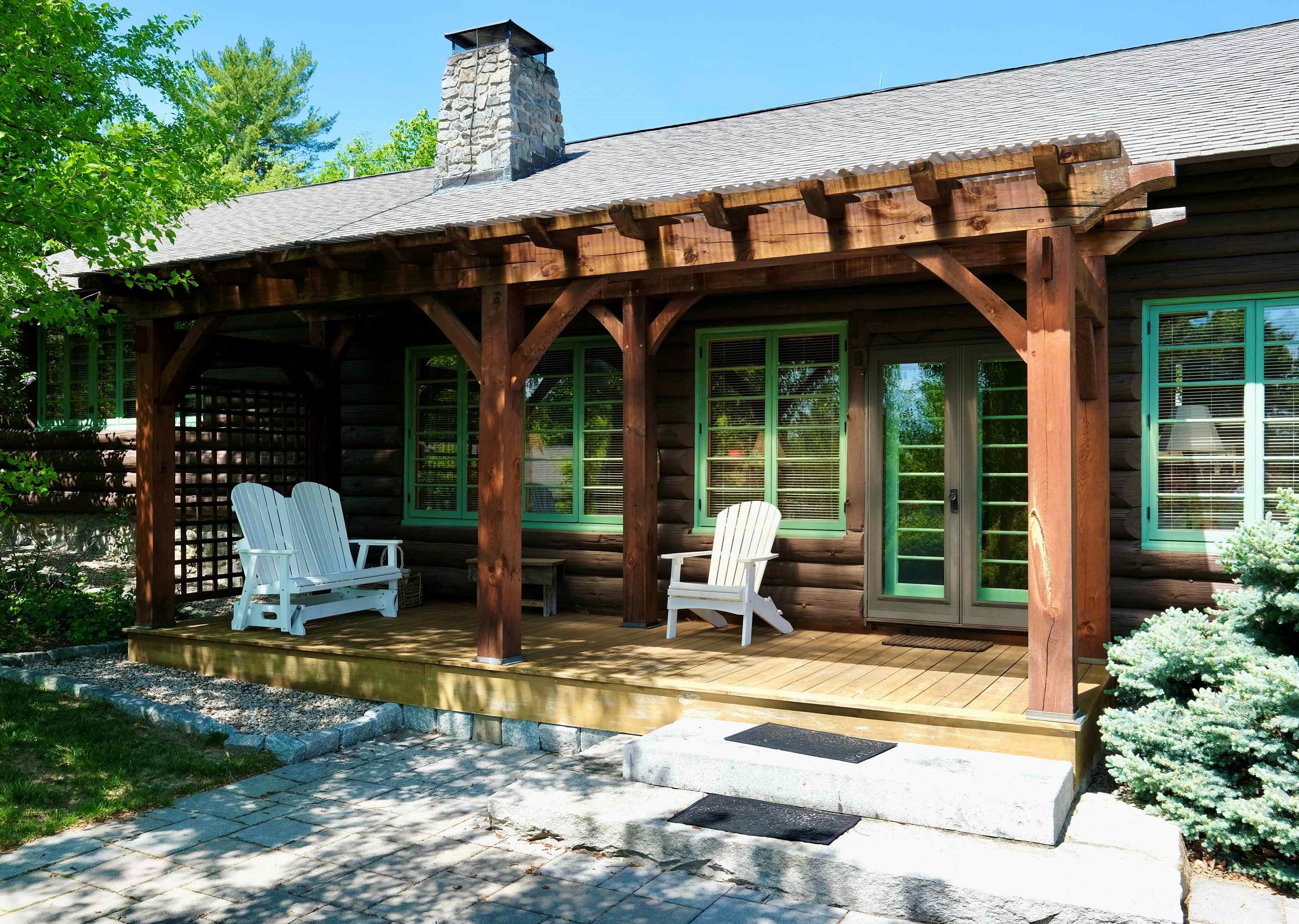 60 Pleasant St, Tuftonboro, NH 03894-4123